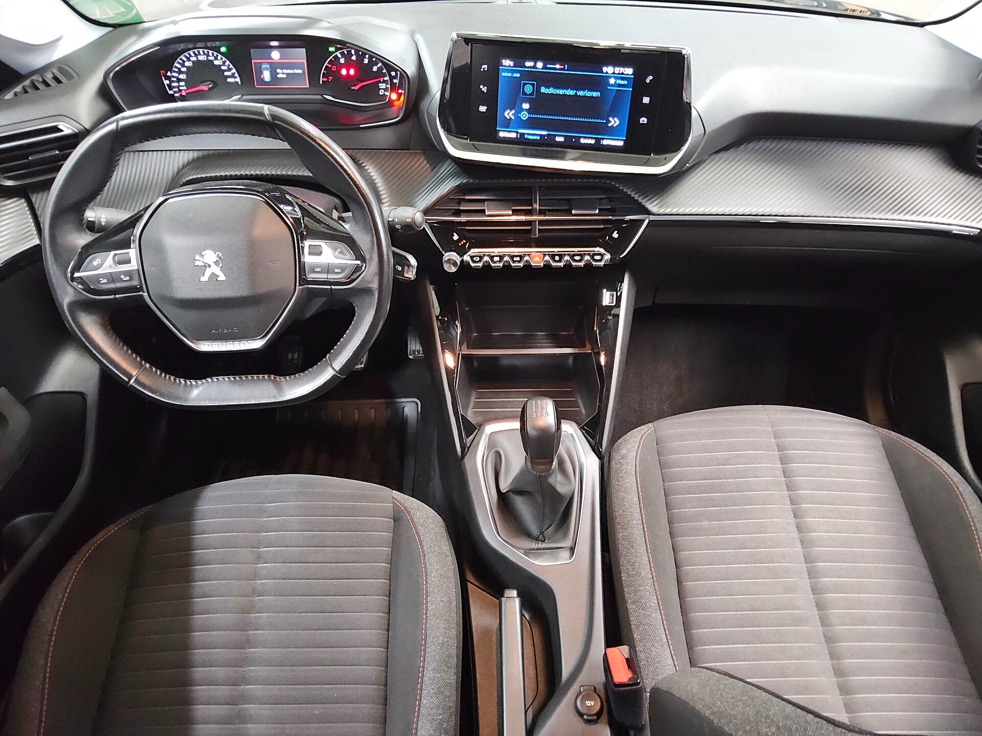 Peugeot 208 1.2 PureTech Active PDC Shz LED 5