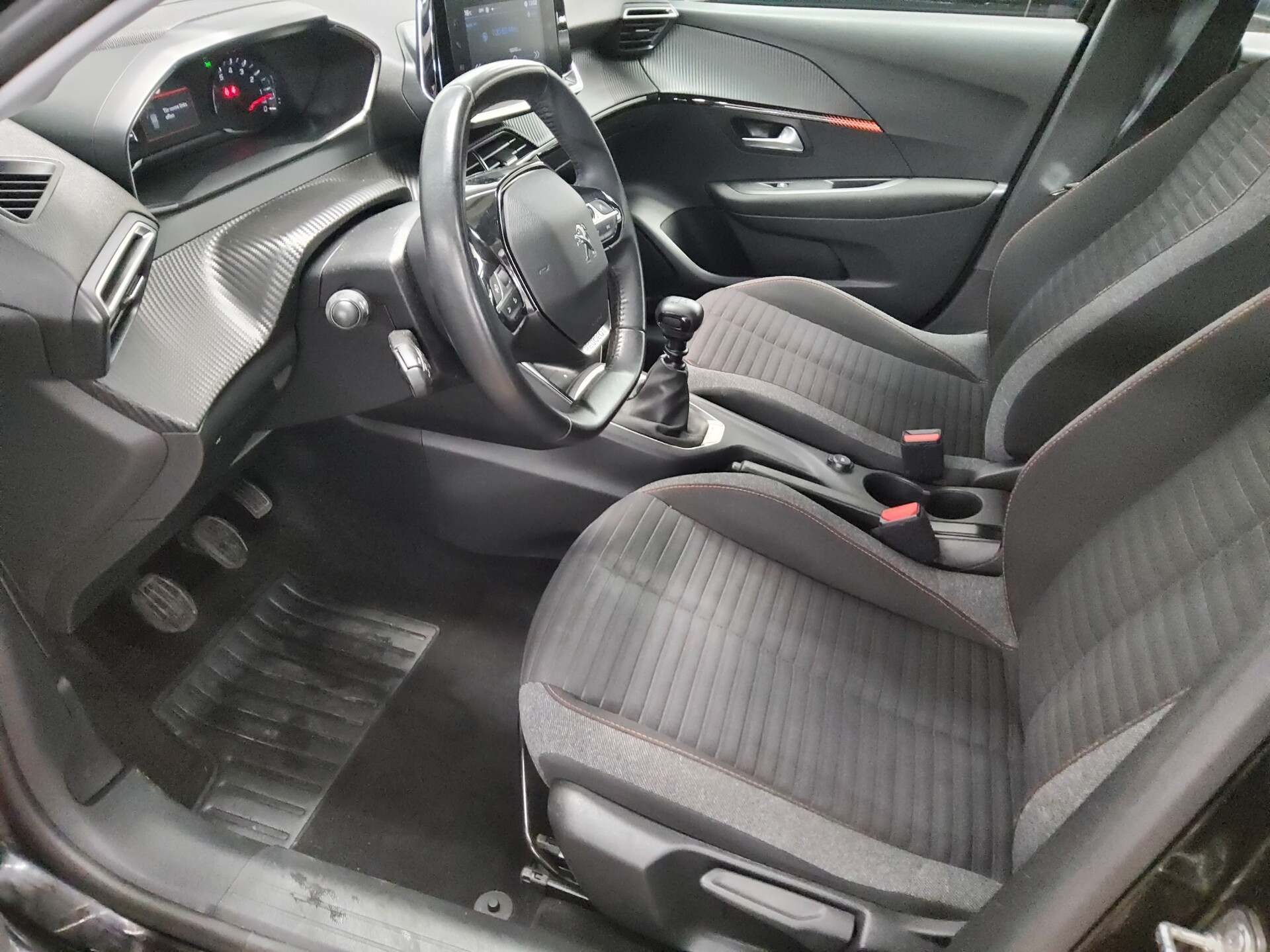 Peugeot 208 1.5 BlueHDI Active LED PDC Klima 8