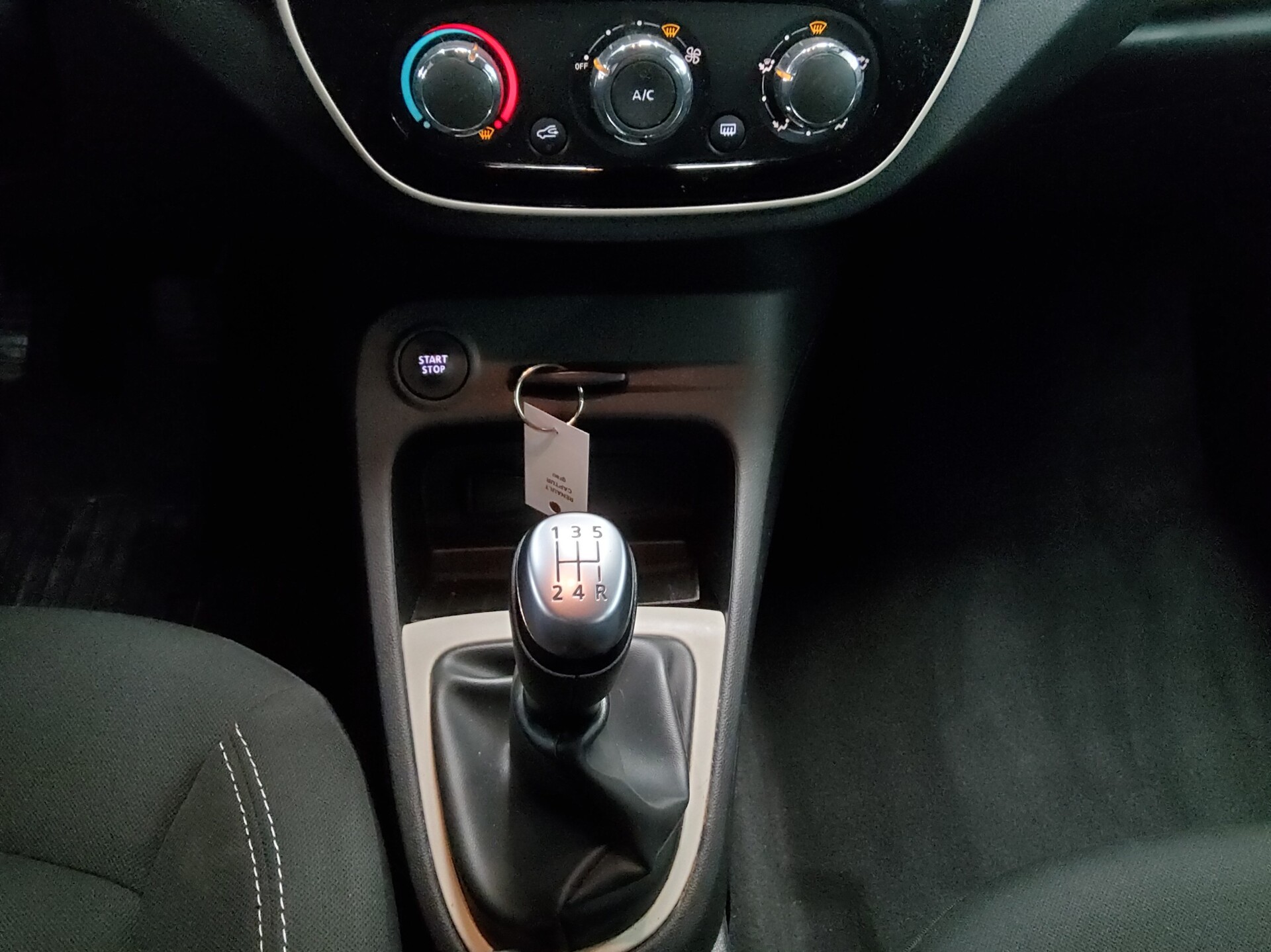 Renault Captur 0.9 TCe Navi BT PDC Tempomat 6