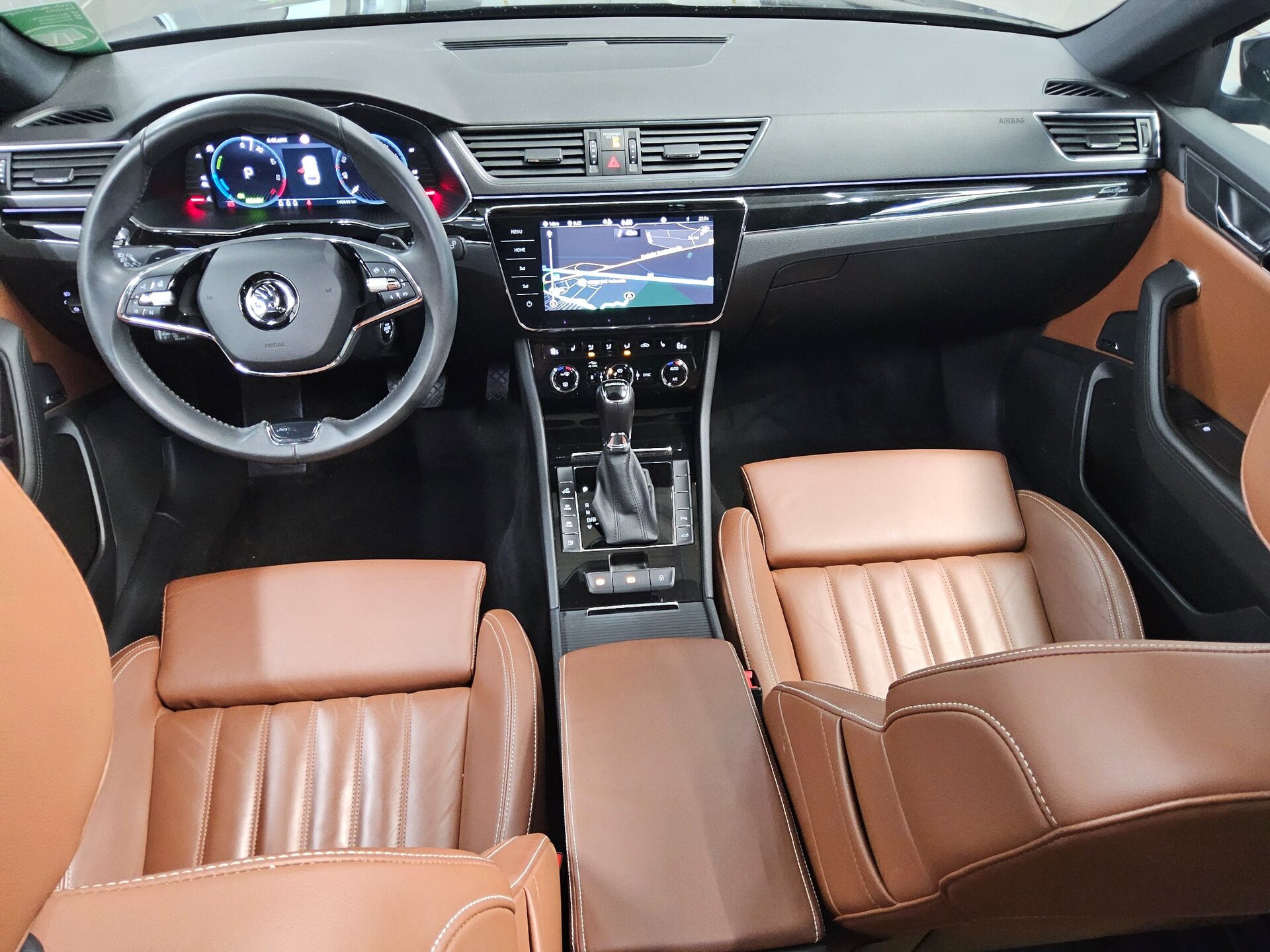 Skoda Superb Kombi 1.4 TSI iV L&K Leder Navi LED Pano 5