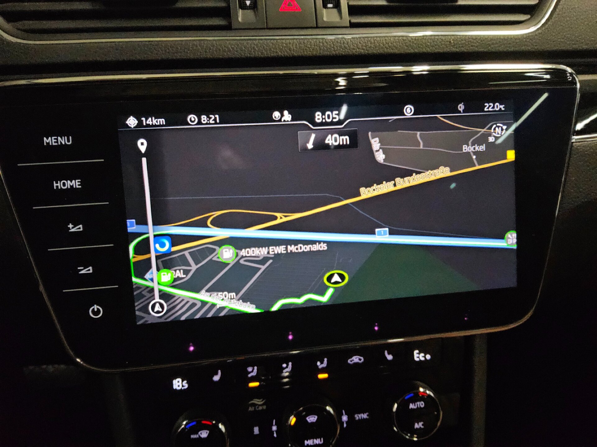 Skoda Superb Kombi 1.4 TSI iV L&K Leder Navi LED Pano 7