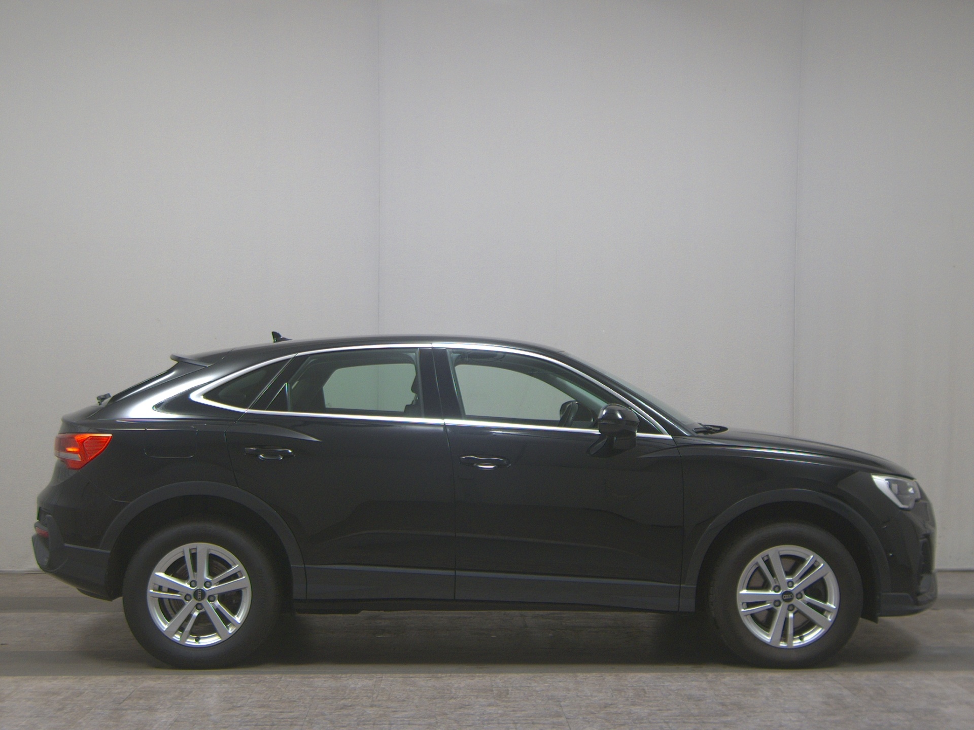 Audi Q3 Sportback 45 TFSI e Navi LED vc RfK ACC Shz