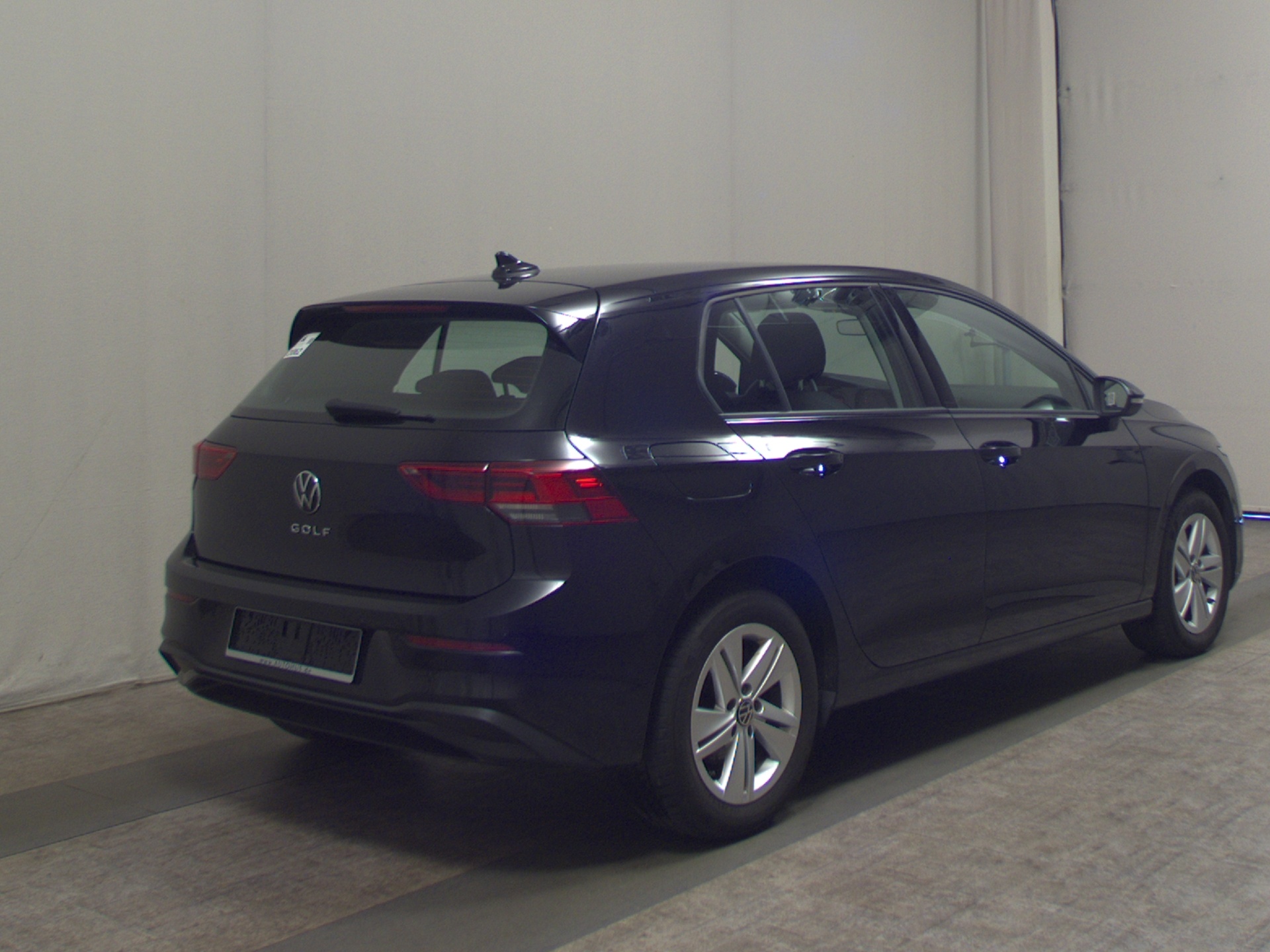 Volkswagen Golf-8 2.0 TDI Life Navi DC LED ACC Memory 4