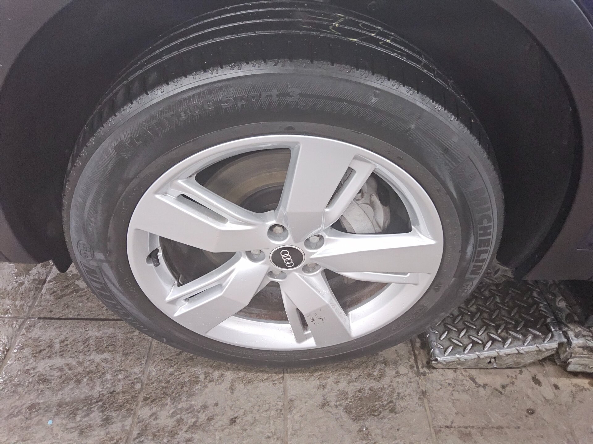 Audi Q5 50 TFSI e Qu. Navi virtual LED PDC Shz 11