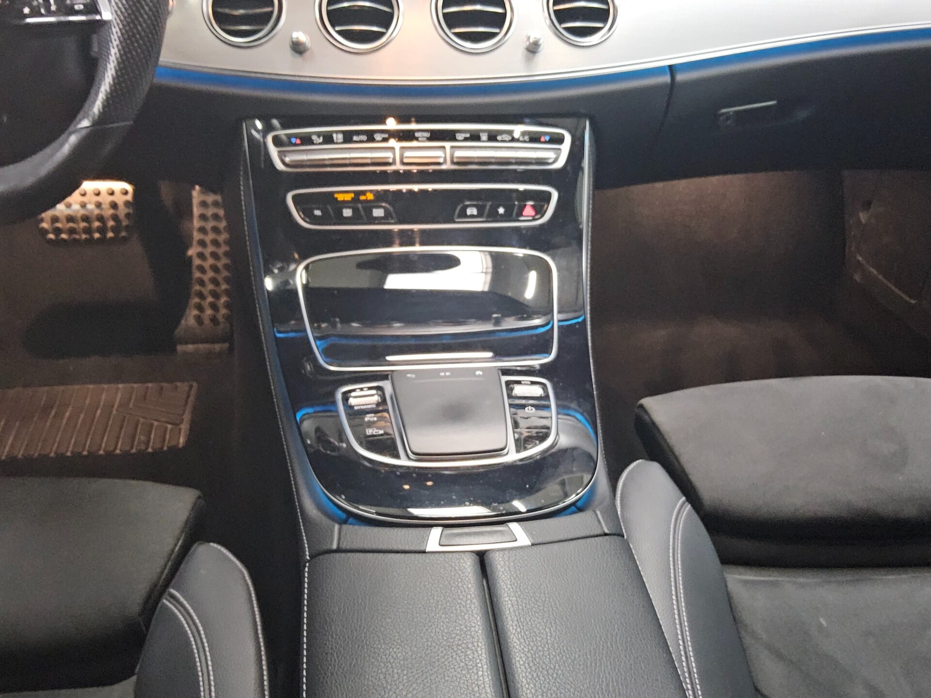 Mercedes-Benz E 300 de AMG-Line Night Navi LED Widescreen RFK 6