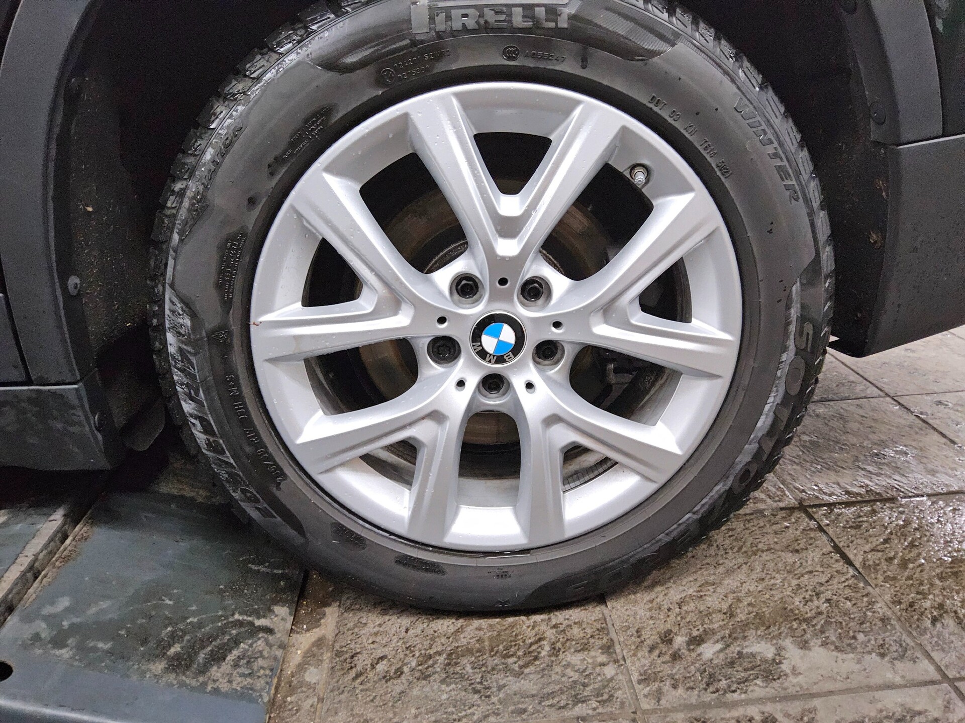 BMW X1 xDrive25e Advantage Navi HiFi PDC Shz 10