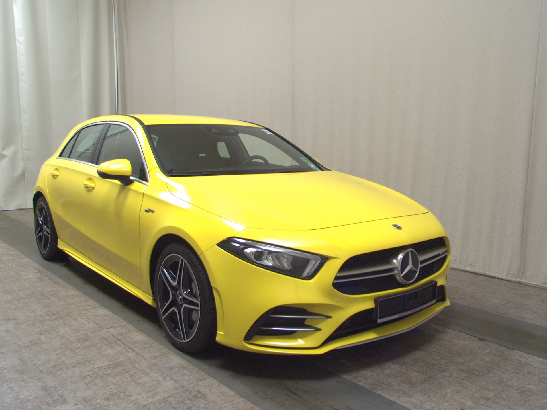 Mercedes-Benz A 35 AMG 4M Navi LED MBUX-AR AHK RFK 3