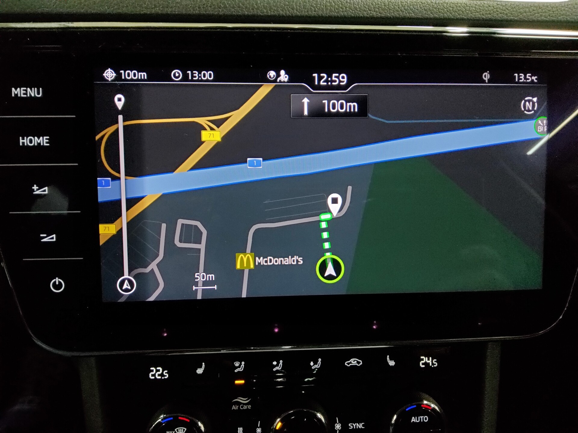Skoda Superb Kombi 2.0 TDI Ambition Navi LED vc StHzg 6