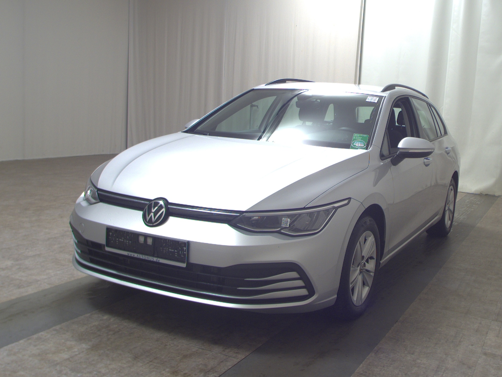 Volkswagen Golf-8 Var. 2.0 TDI Life Navi LED DC AHK RfK ACC 2