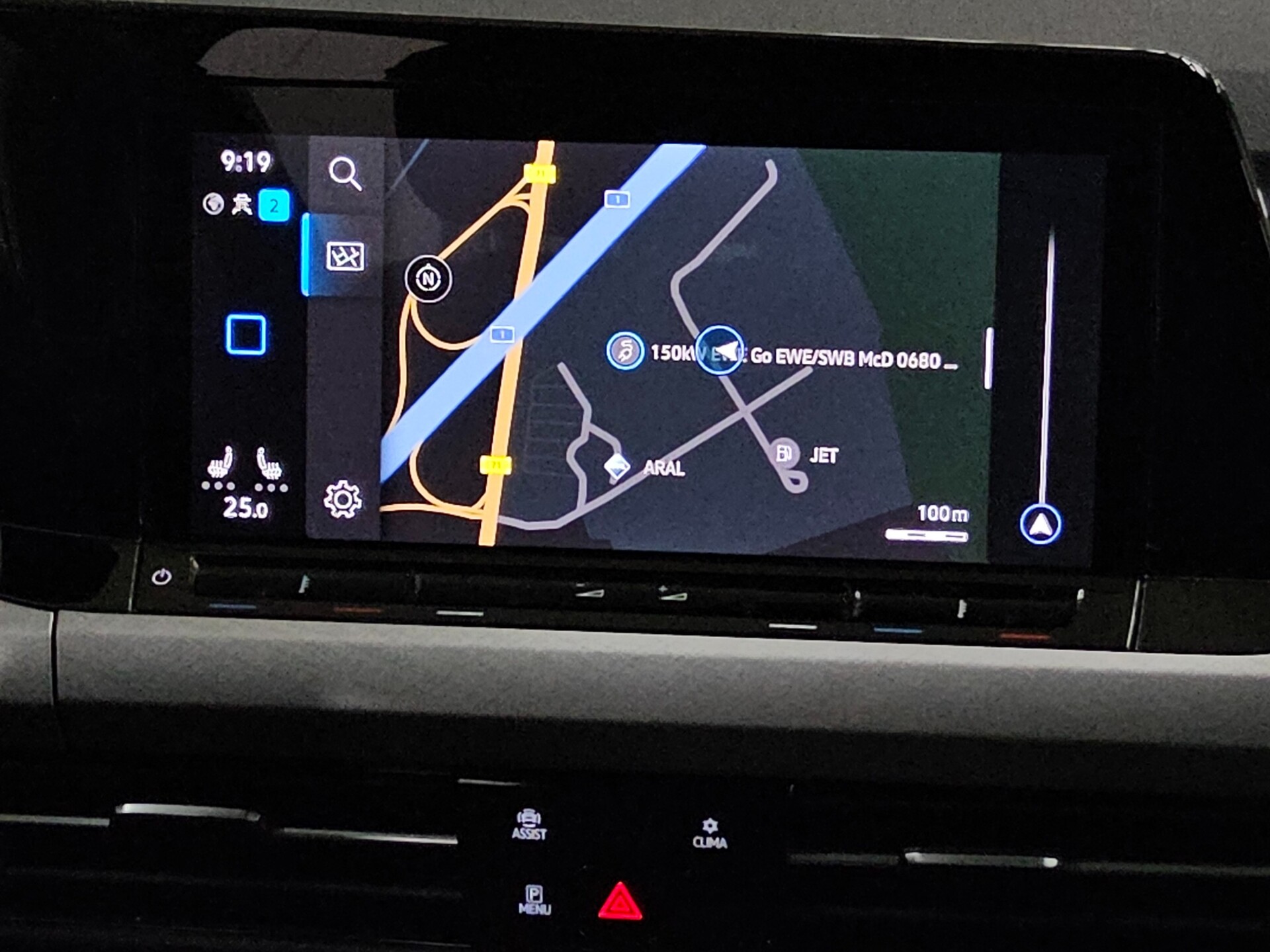 Volkswagen Golf-8 Var. 2.0 TDI Life Navi LED DC AHK RfK ACC 7