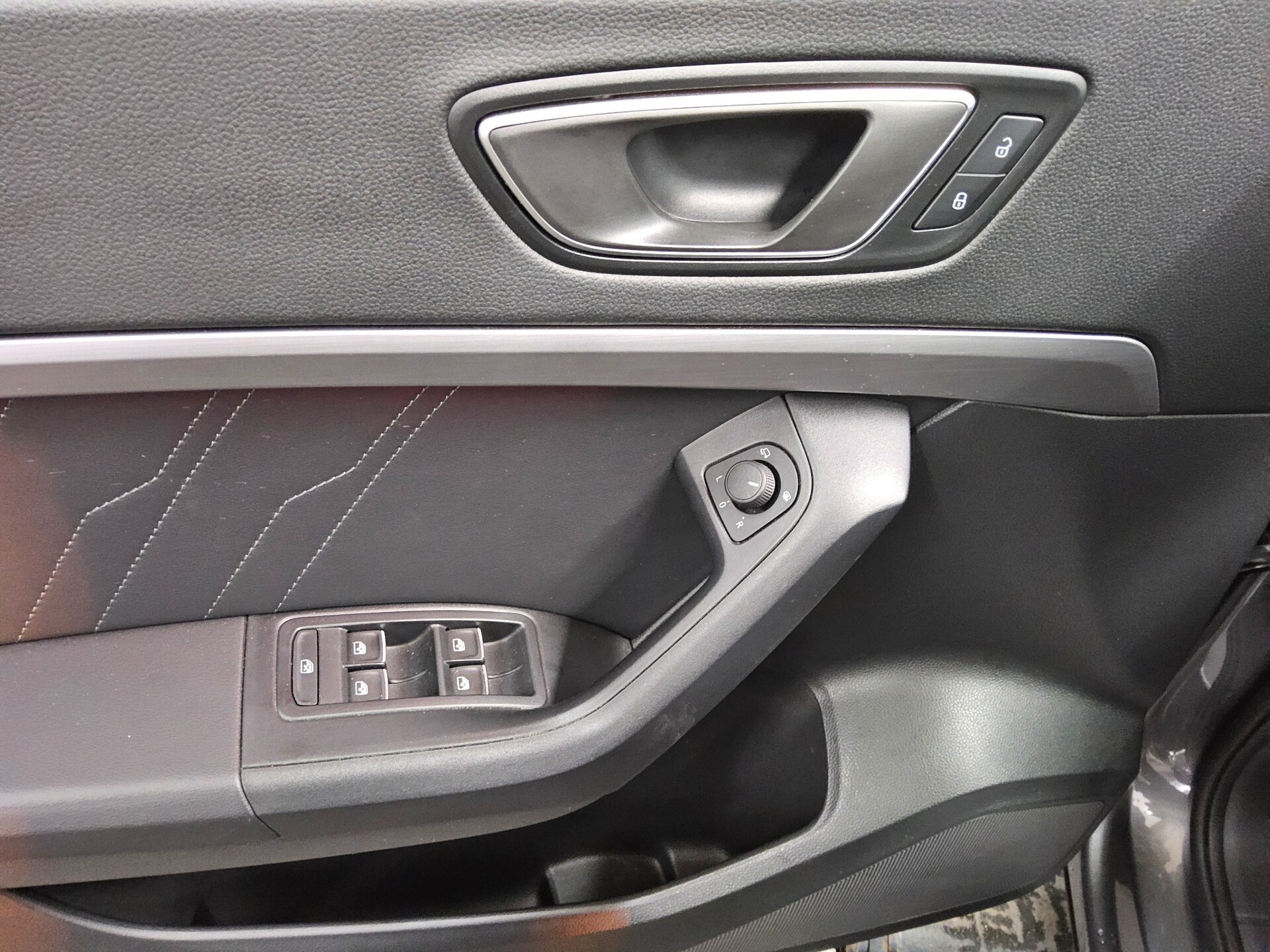 Seat Ateca 2.0 TDI FR-Line Navi LED VC ACC RFK 10