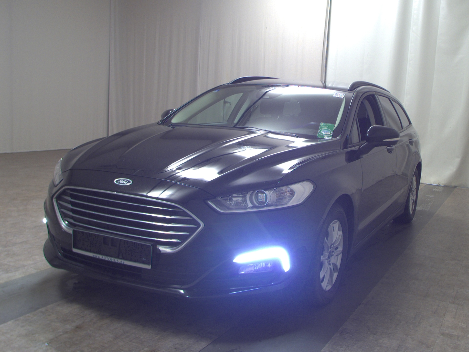 Ford Mondeo Turnier 2.0 EB Trend Navi AHK RFK SHZ 2