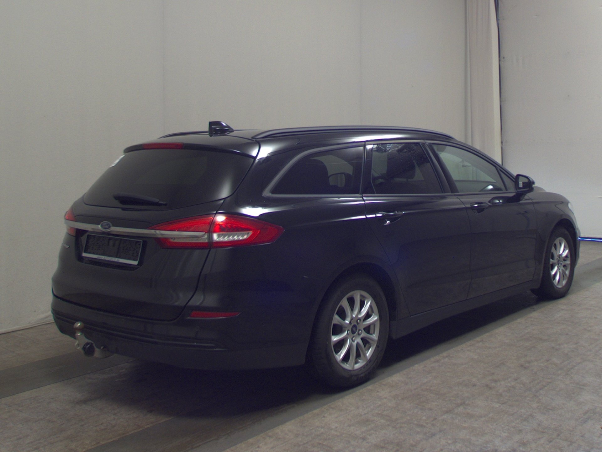 Ford Mondeo Turnier 2.0 EB Trend Navi AHK RFK SHZ 4