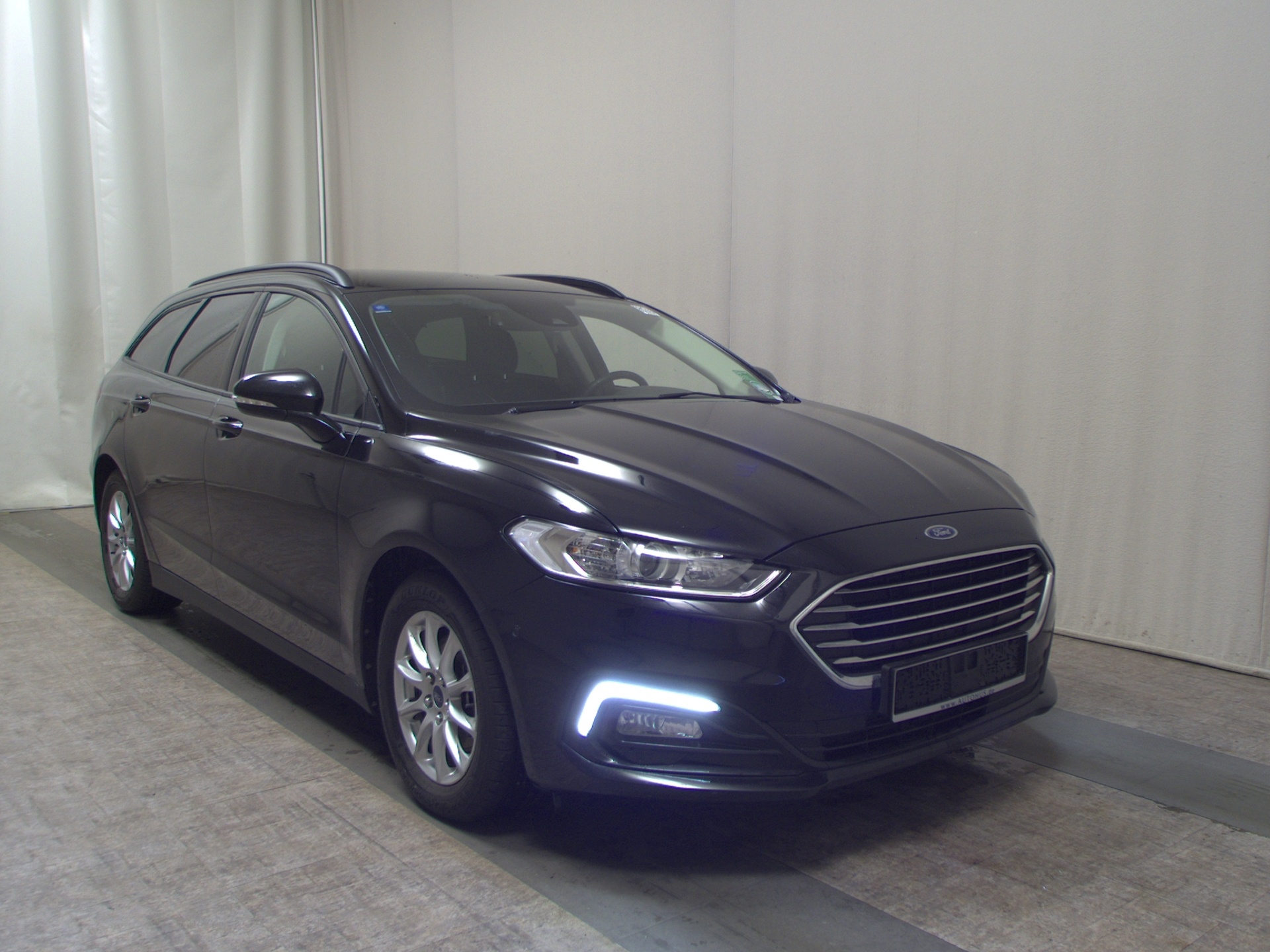 Ford Mondeo Turnier 2.0 EB Trend Navi AHK RFK SHZ 3