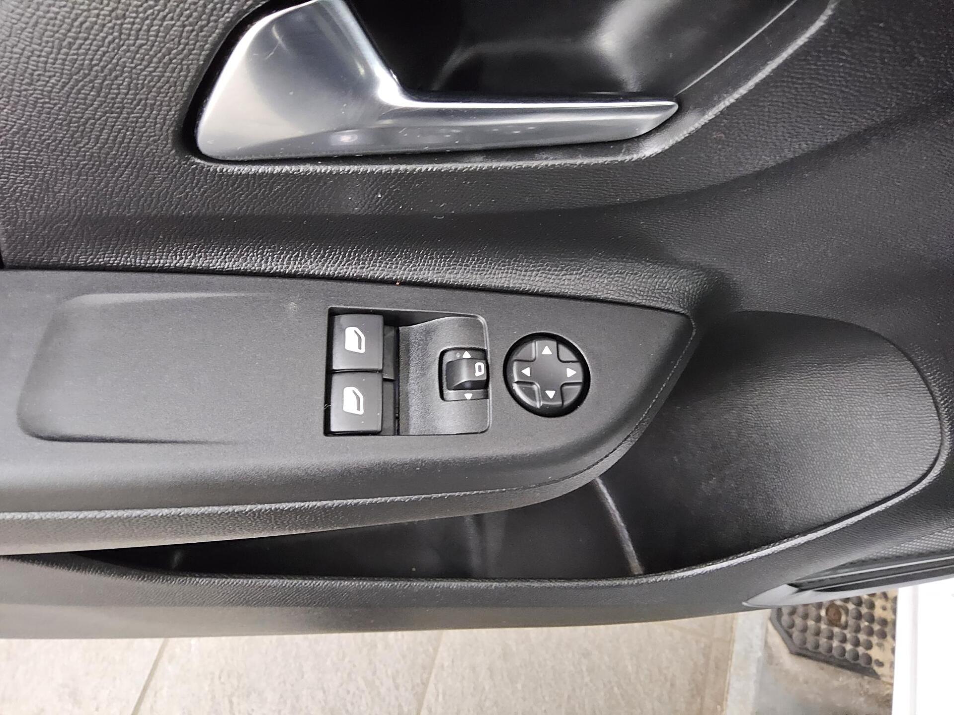 Opel Corsa-e Edition DAB PDC 10