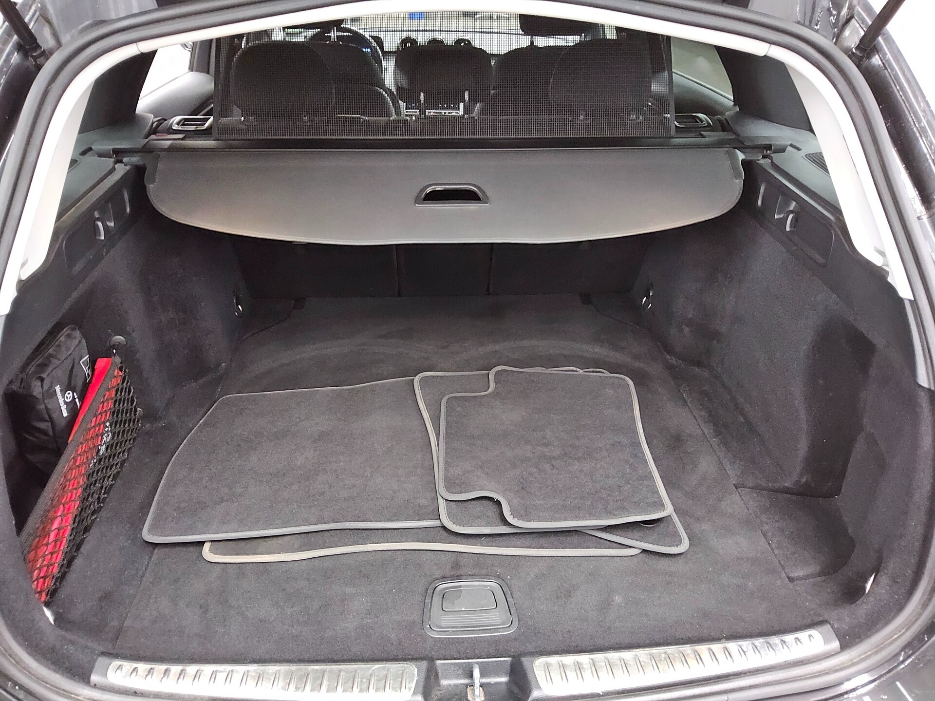 Mercedes-Benz C 200 T d Navi LED MBUX AHK RfK 12