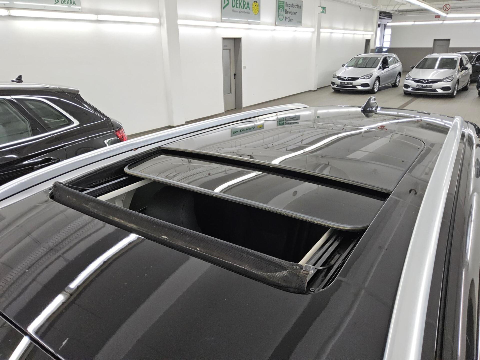 Ford Mondeo Turnier 2.0 EB Titanium Navi LED Pano 11