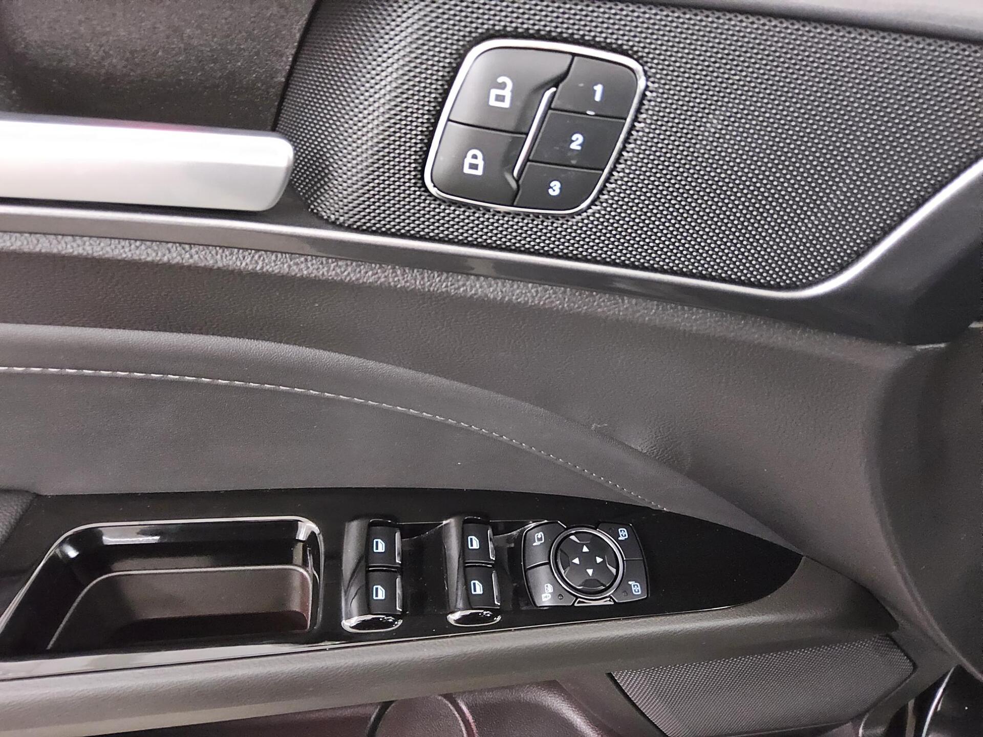 Ford Mondeo Turnier 2.0 EB Titanium Navi LED Pano 9