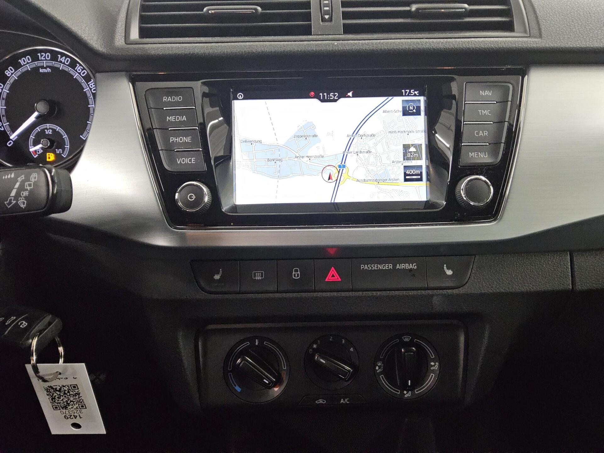 Skoda Fabia Kombi 1.0 TSI Ambition Navi Shz PDC 7