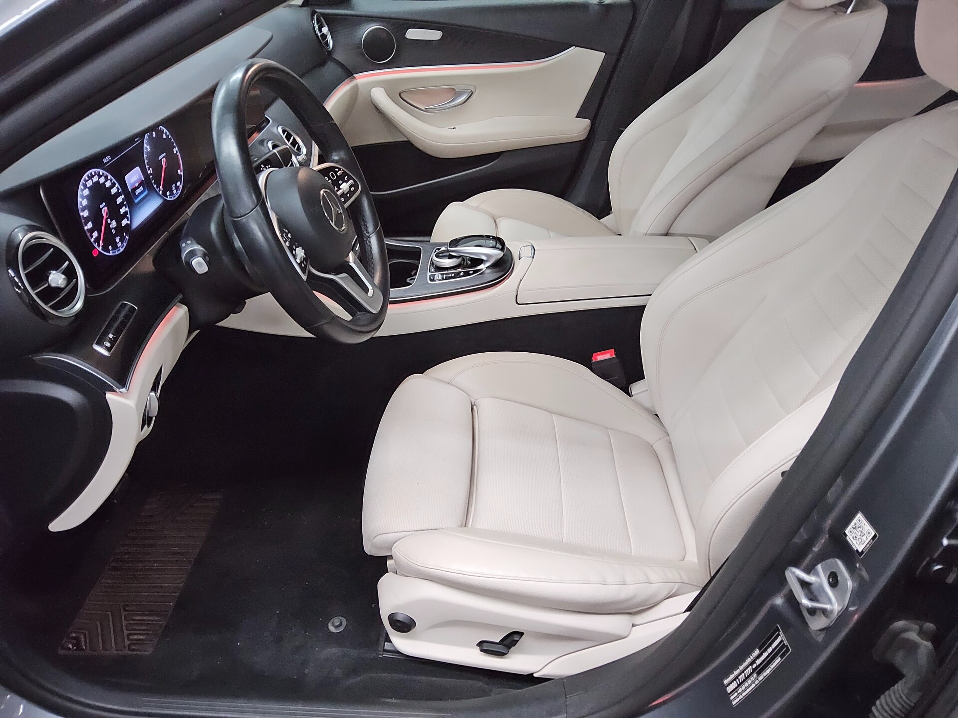 Mercedes-Benz E 220 d 4M Avantgarde Night Navi Wides. LED 360° 9