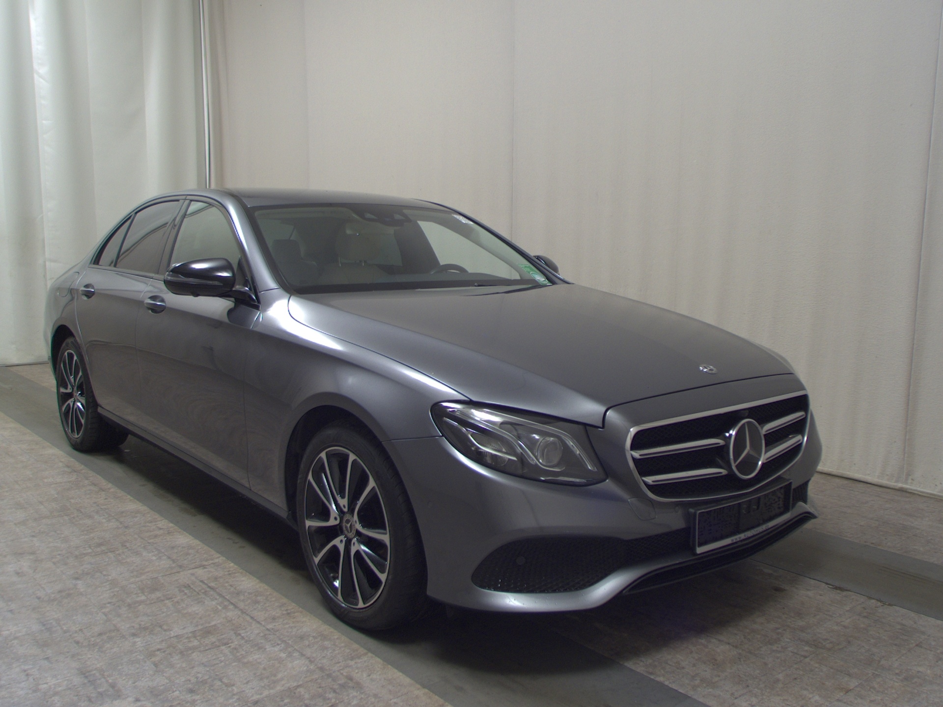 Mercedes-Benz E 220 d 4M Avantgarde Night Navi Wides. LED 360° 3