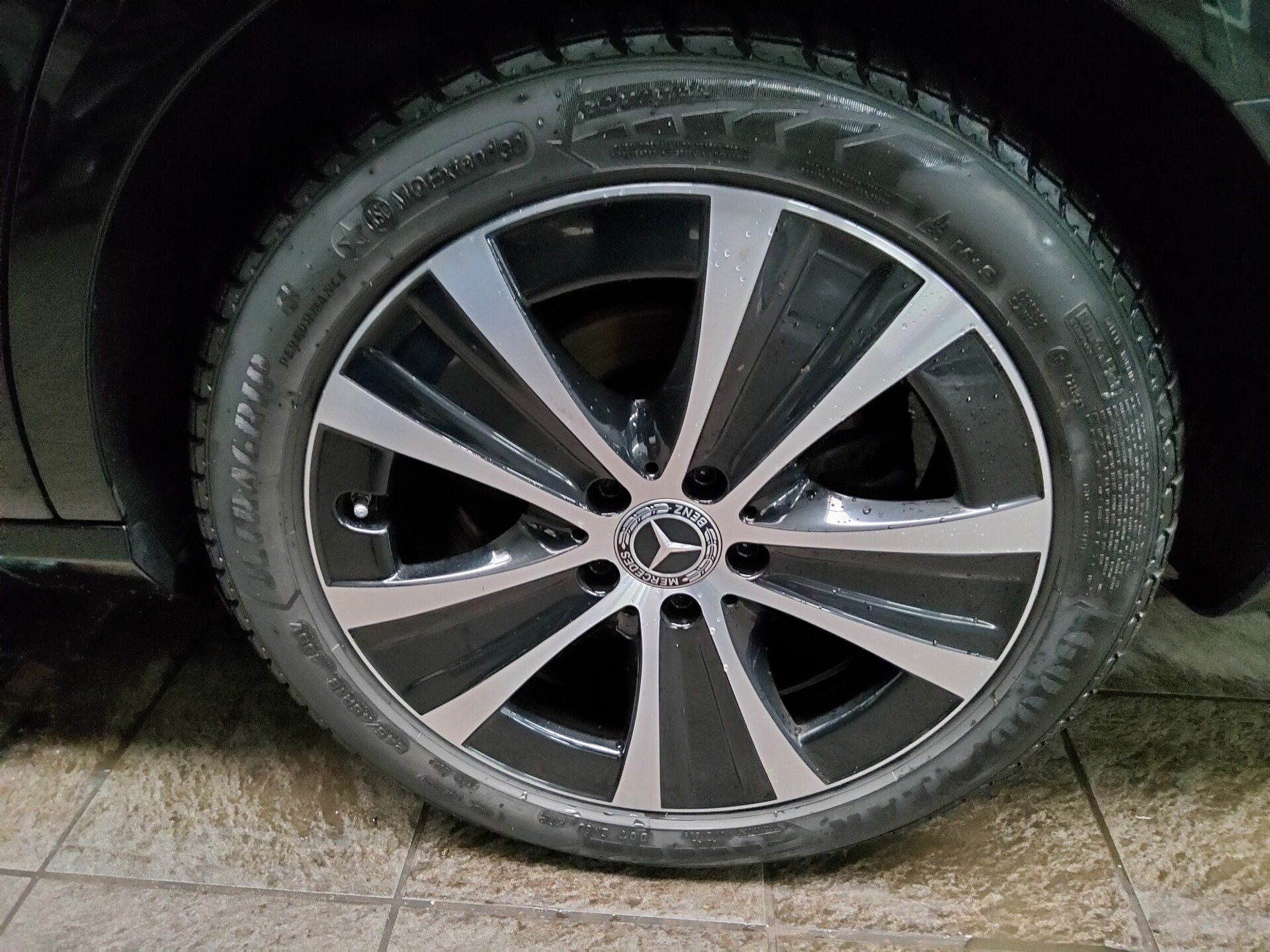 Mercedes-Benz E 220 T d Avantgarde Navi LED MBUX-AR StandHzg 11