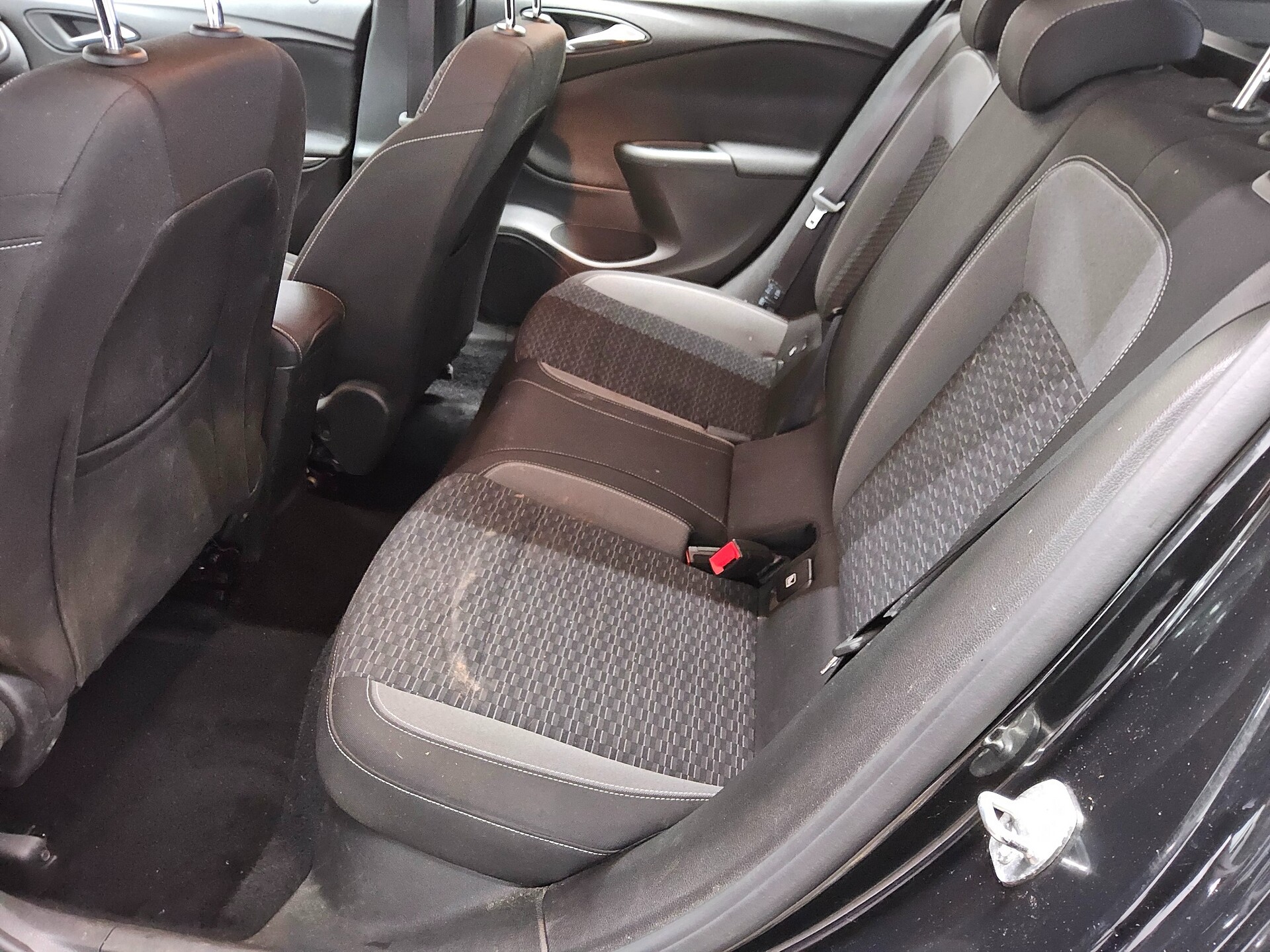 Opel Astra ST 1.5 D Business Ed. Navi LED RfK PDC Shz 13