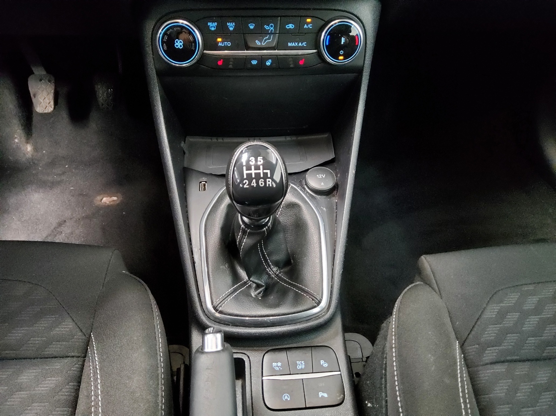 Ford Fiesta 1.0 EB Titanium Navi LED RfK ACC PDC Shz 6