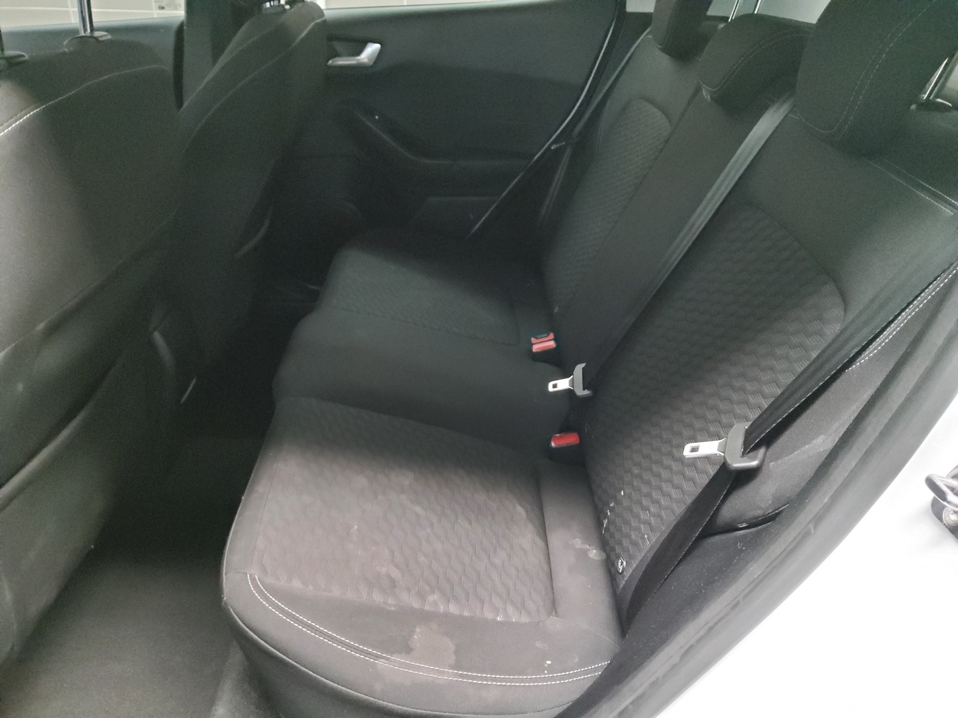 Ford Fiesta 1.0 EB Titanium Navi LED RfK ACC PDC Shz 13