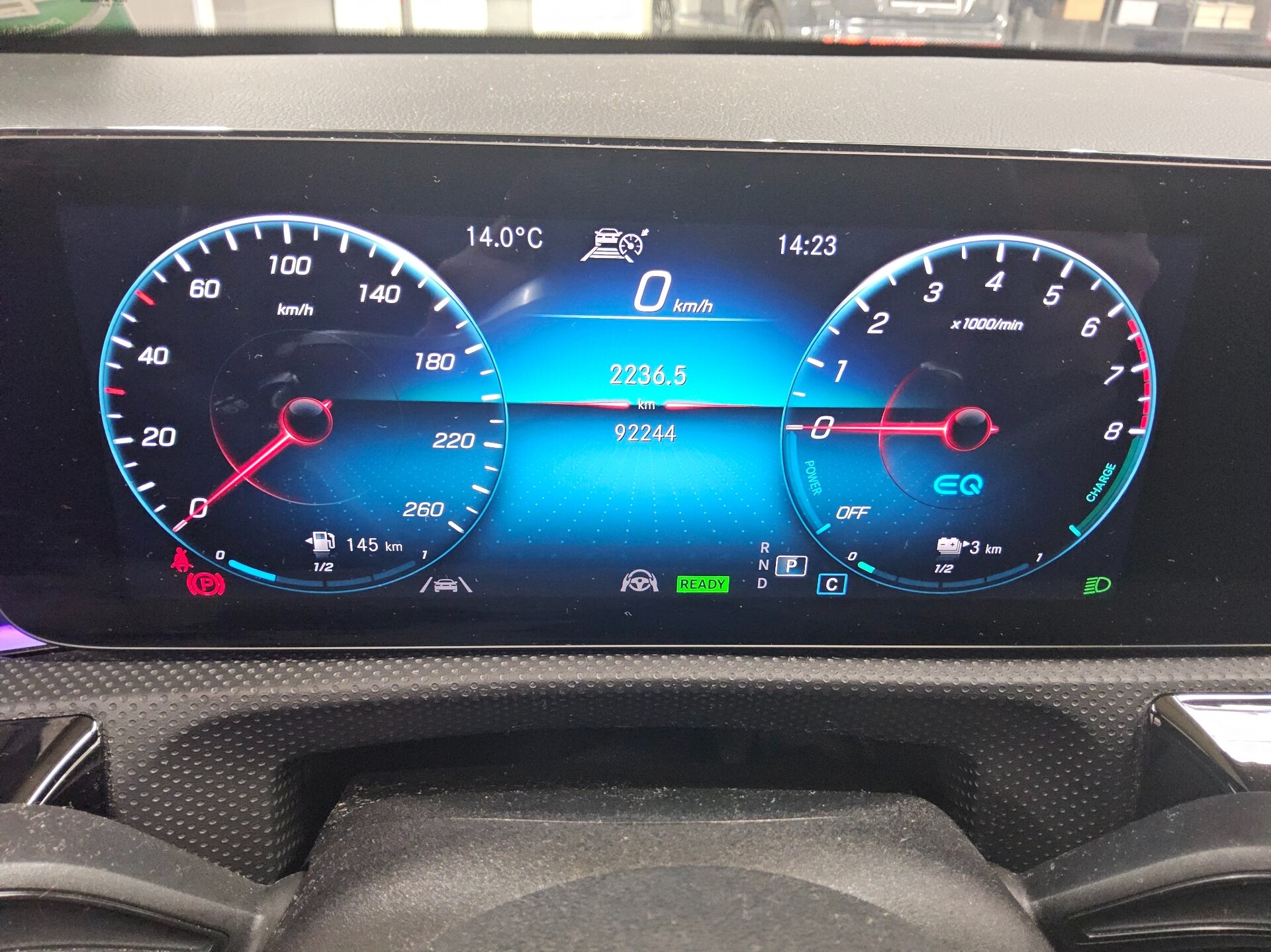 Mercedes-Benz A 250 e AMG-Line Navi Multibeam MBUX high Sound 8