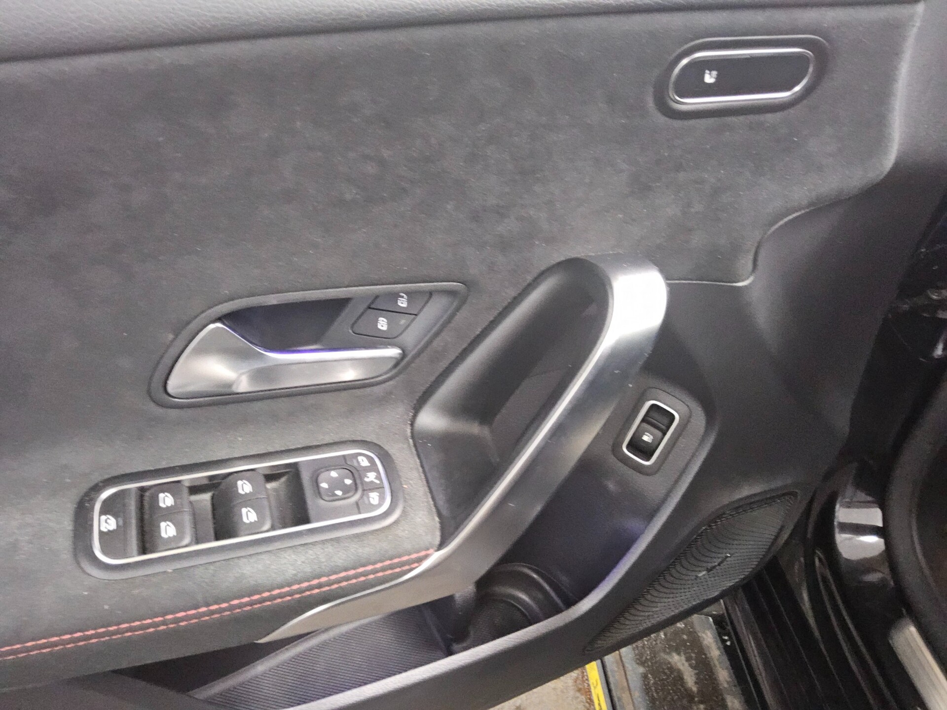 Mercedes-Benz A 250 e AMG-Line Navi Multibeam MBUX high Sound 10