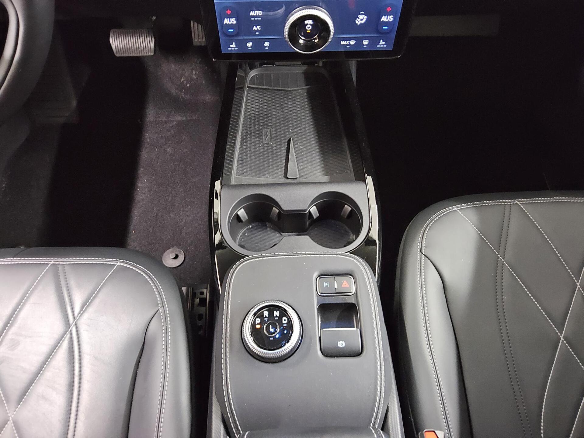 Ford Mustang Mach-E Leder Navi LED 360° ACC PDC Shz 6