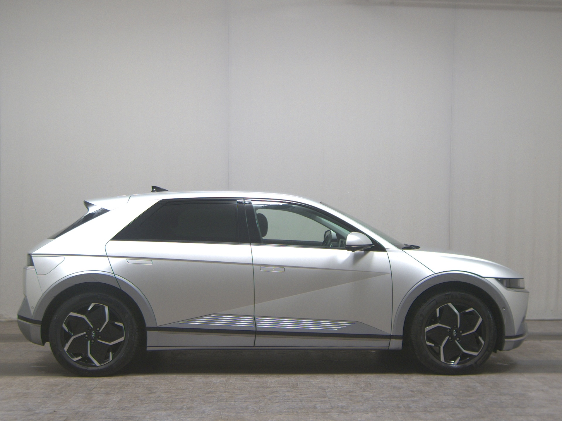 Hyundai IONIQ 5 Uniq Leder Navi LED HuD Bose AHK 360°