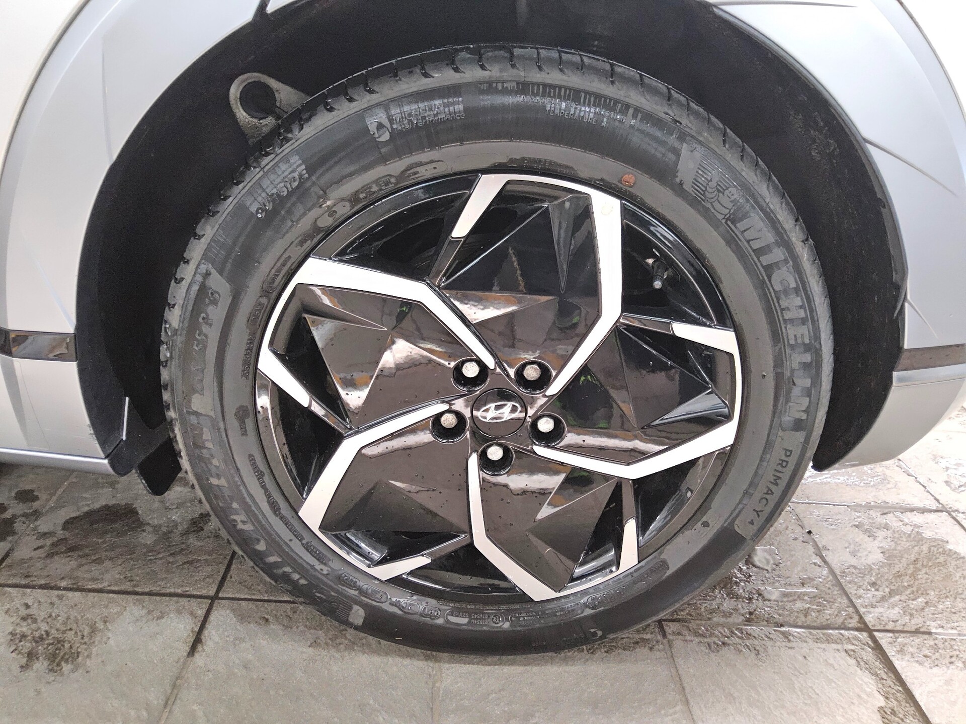 Hyundai IONIQ 5 Uniq Leder Navi LED HuD Bose AHK 360° 11