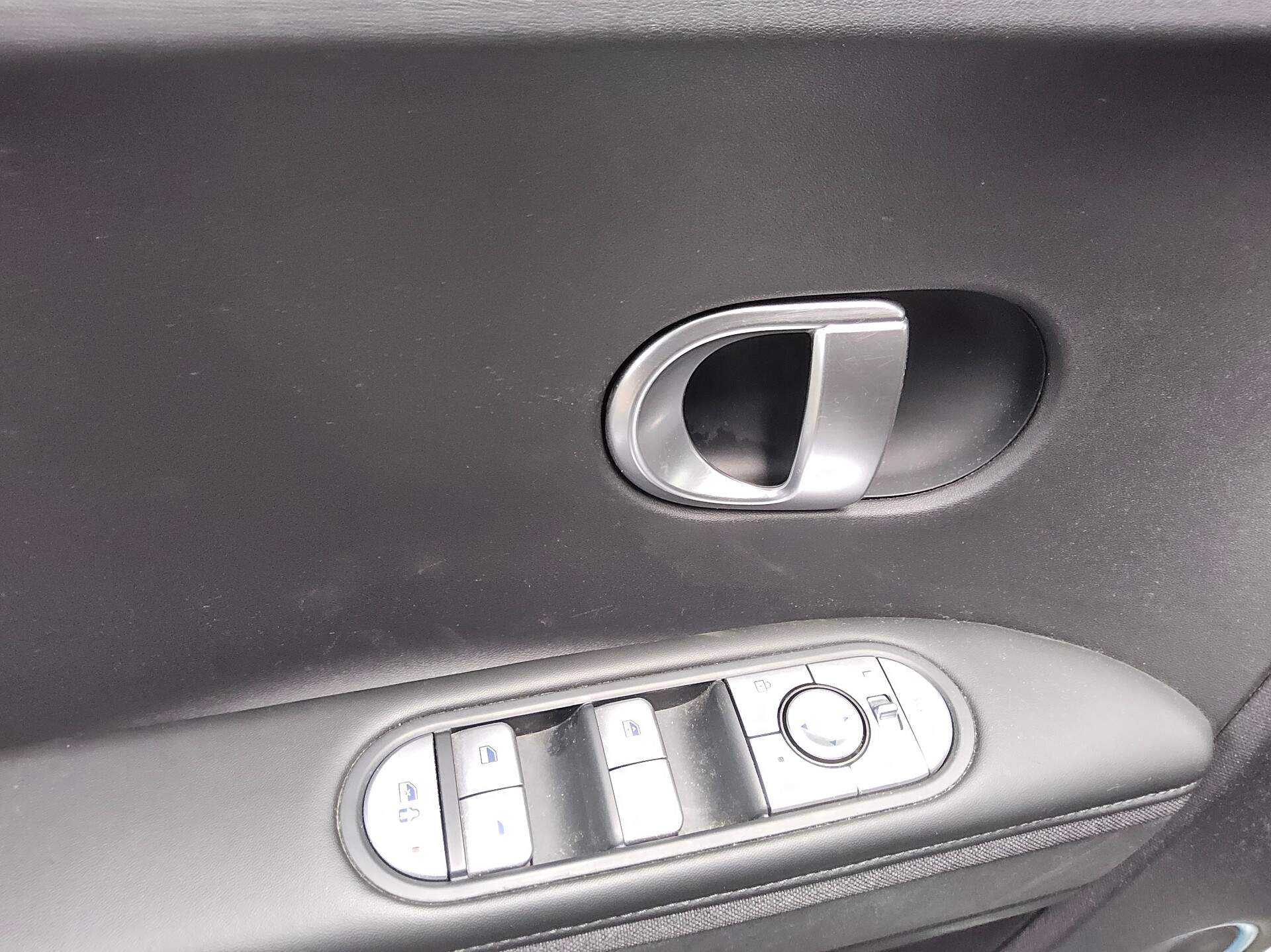 Hyundai IONIQ 5 Uniq Leder Navi LED HuD Bose AHK 360° 10