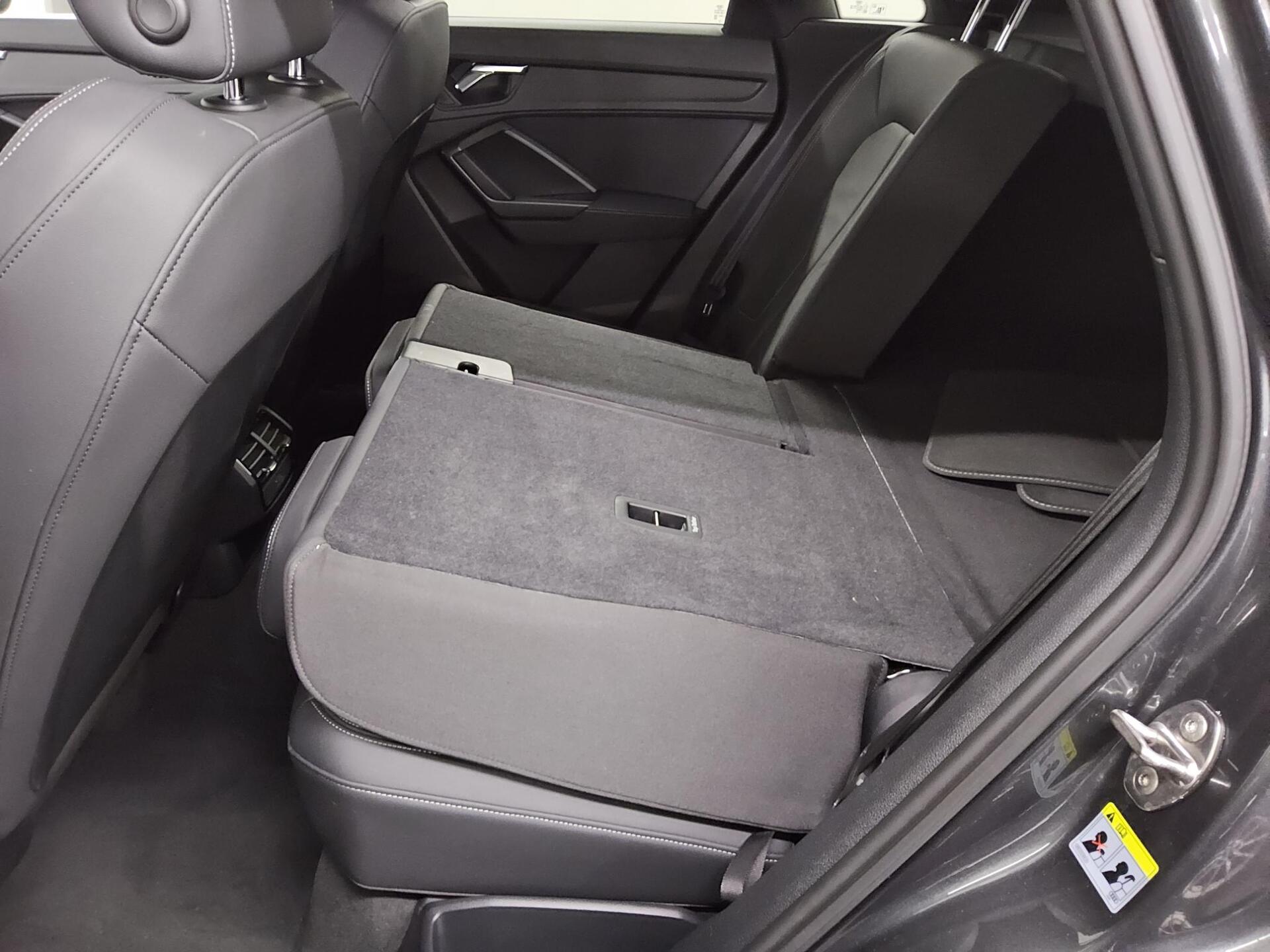 Audi Q3 35 TDI S-Line Leder Navi LED 13