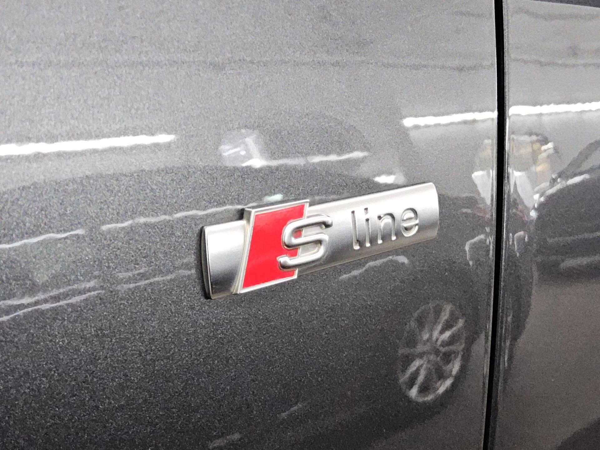 Audi Q3 35 TDI S-Line Leder Navi LED 12