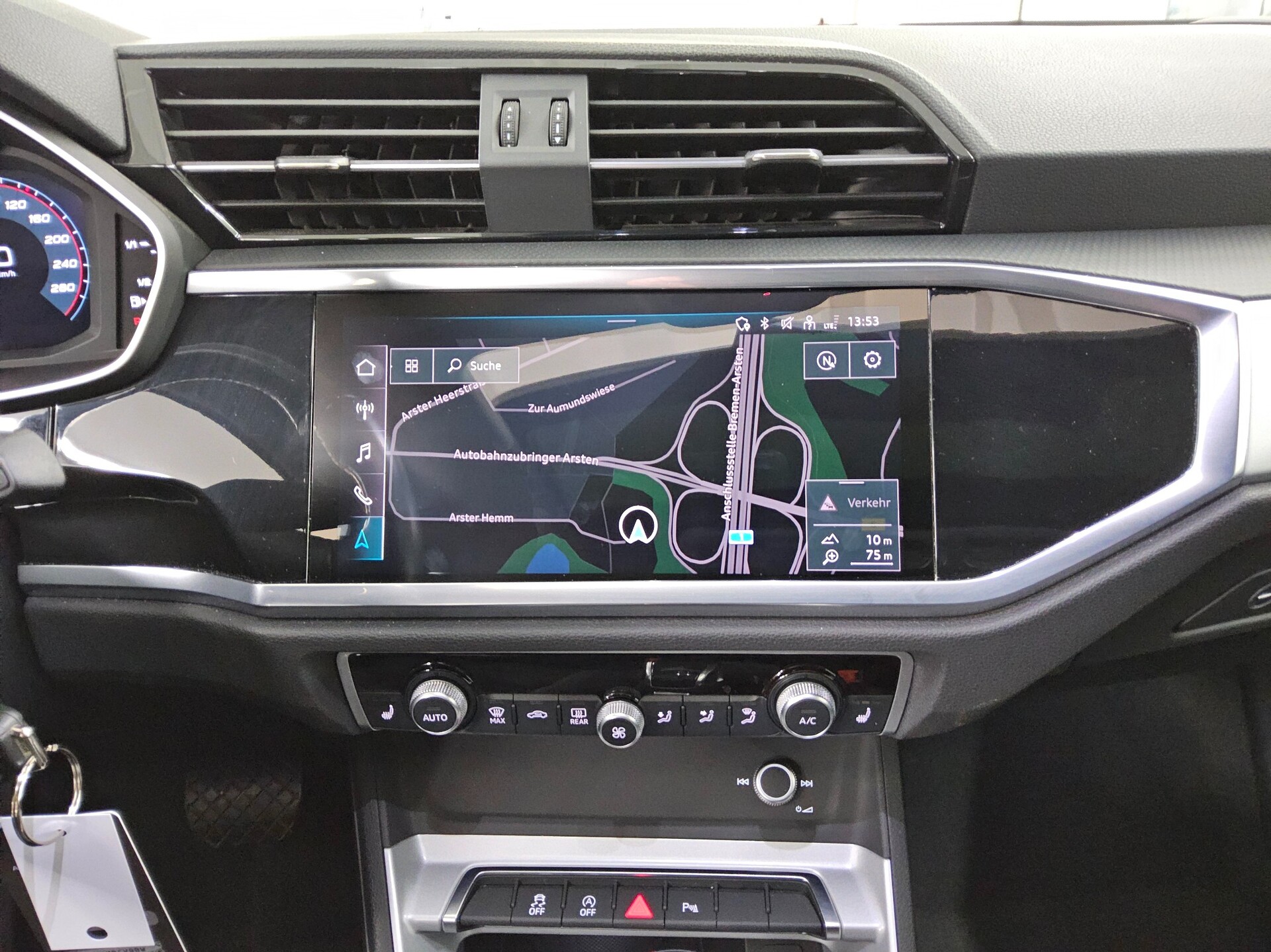 Audi Q3 35 TDI advanced T-Leder Navi Matrix Pano vc 7