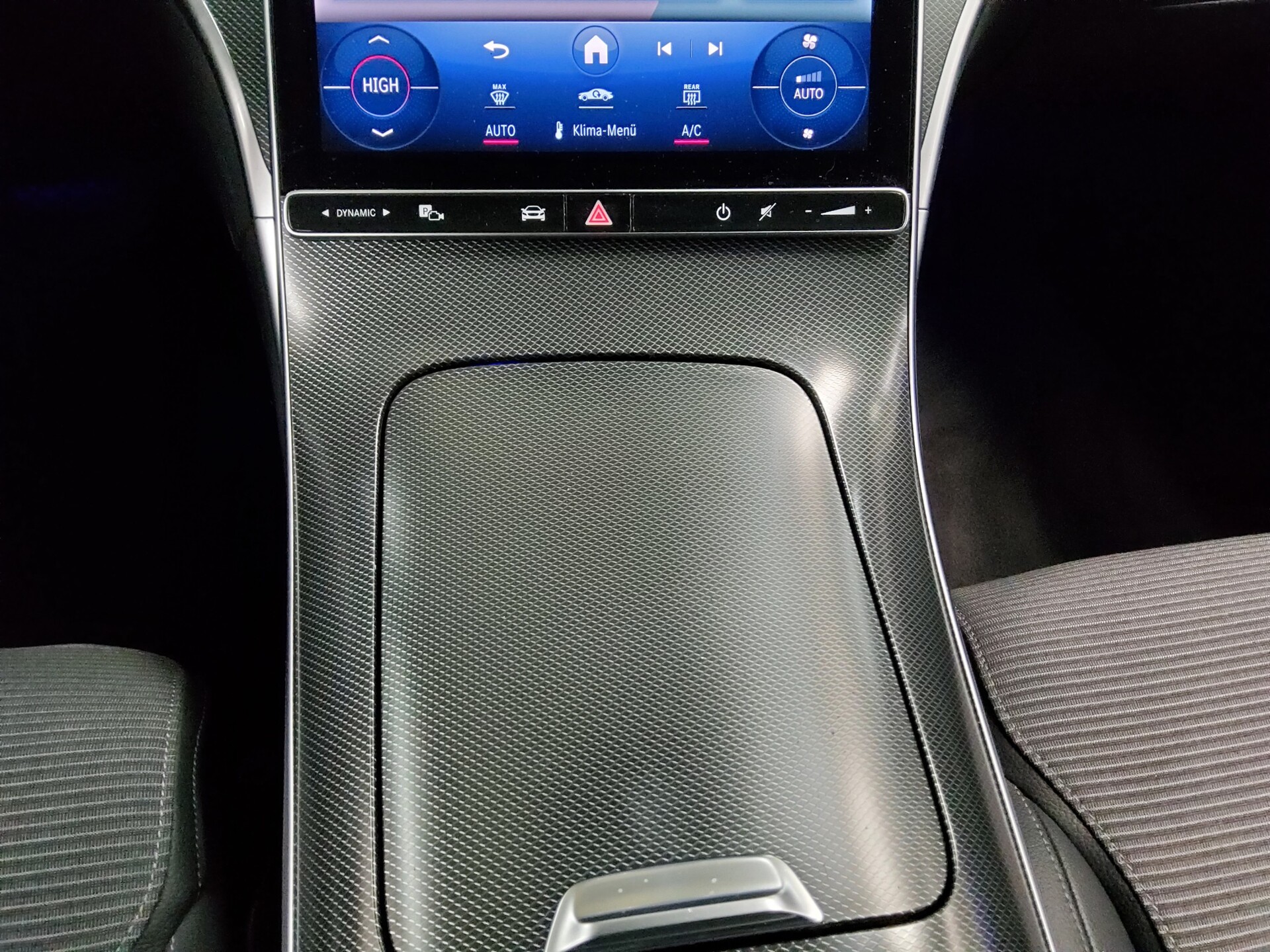 Mercedes-Benz C 220 T d 4M Avantgarde T-Leder Navi LED MBUX 6