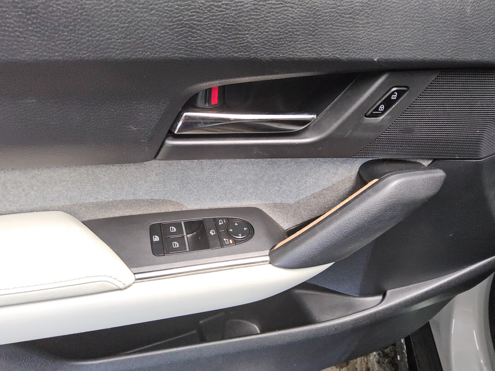 Mazda MX-30 e-Skyactiv First Ed. Navi LED Head-up RFK 9