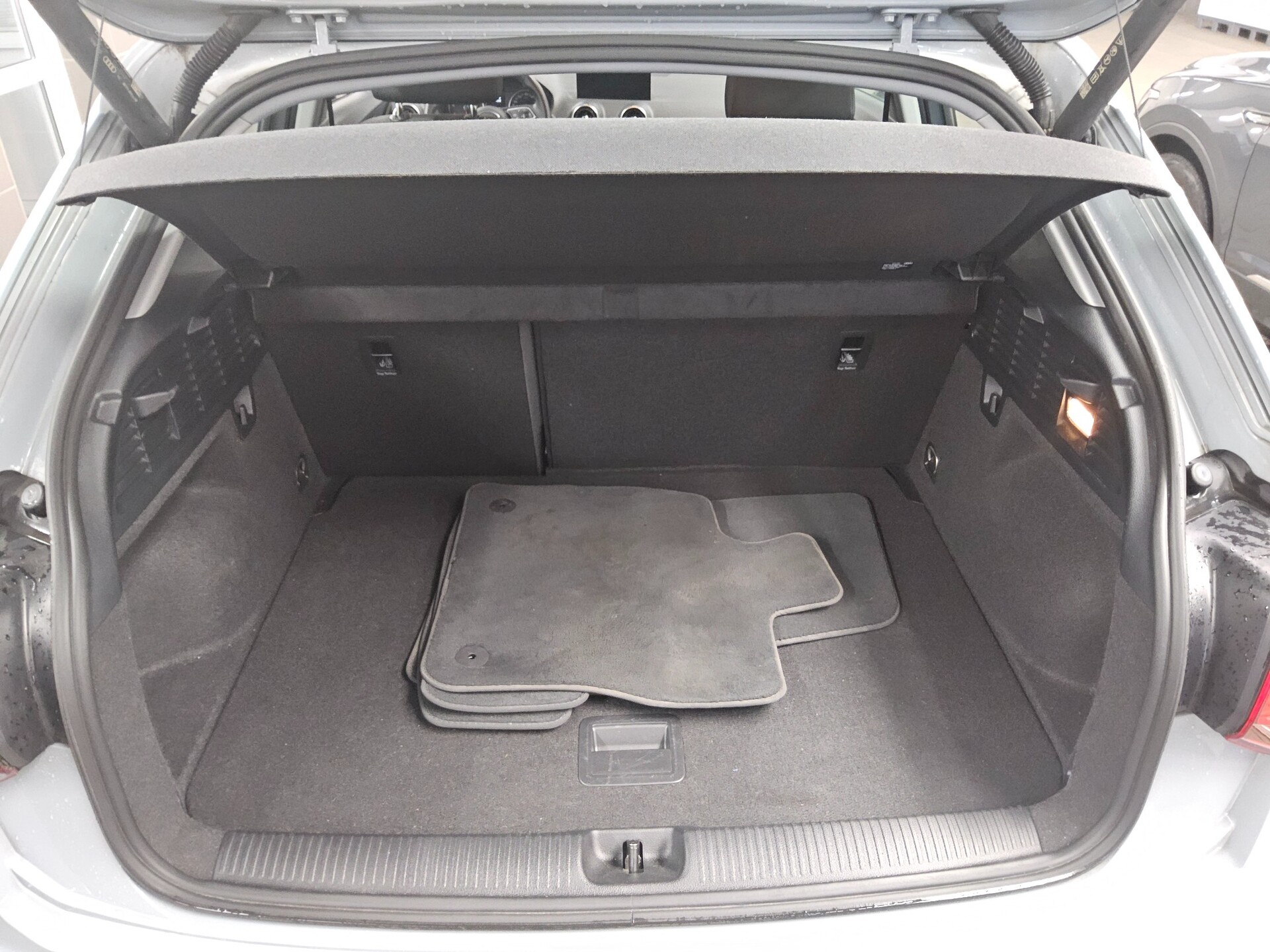 Audi Q2 35 TDI advanced Navi LED Advanced Key Sound 11