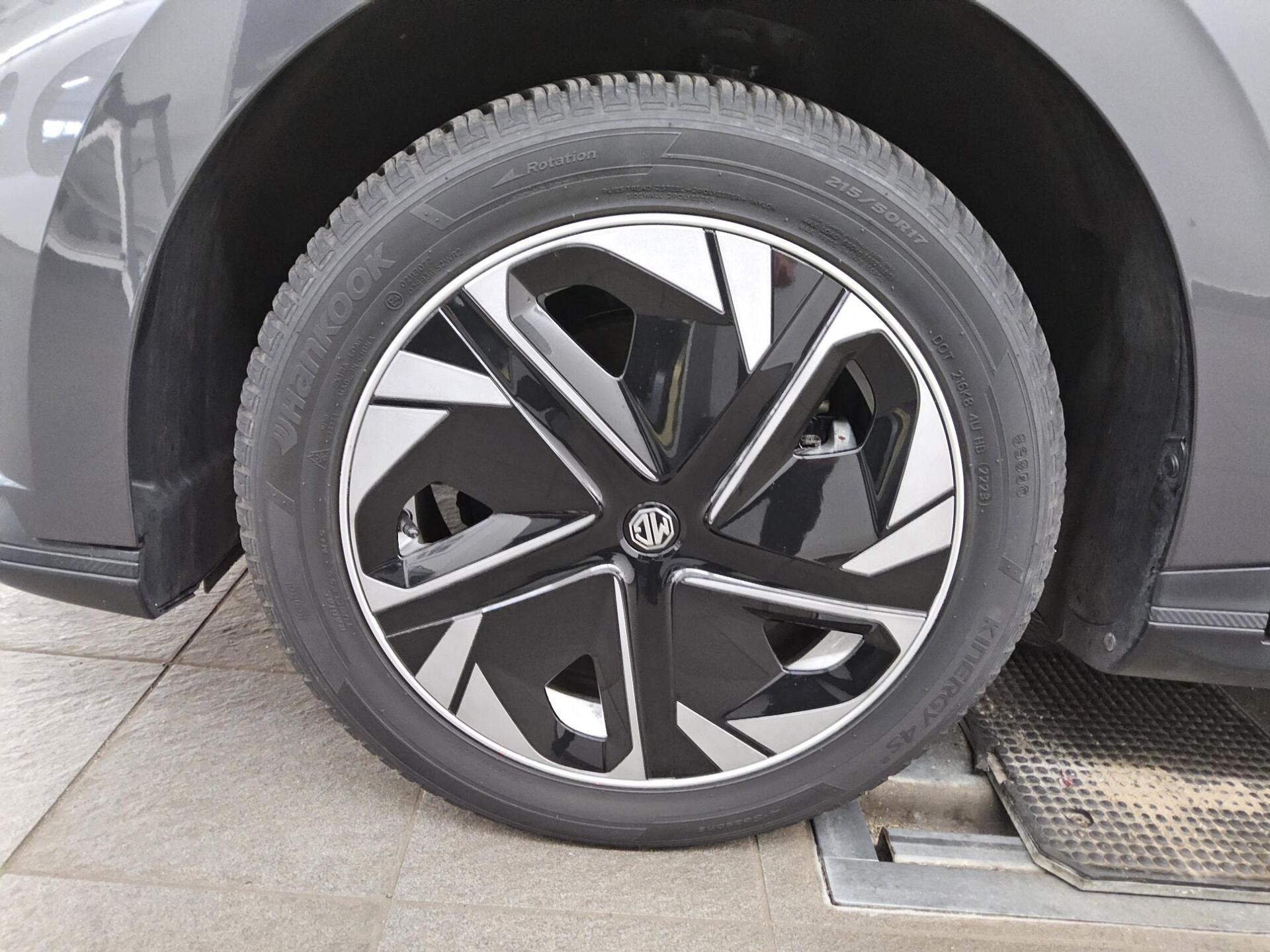 MG MG4 LED Shz ACC 11