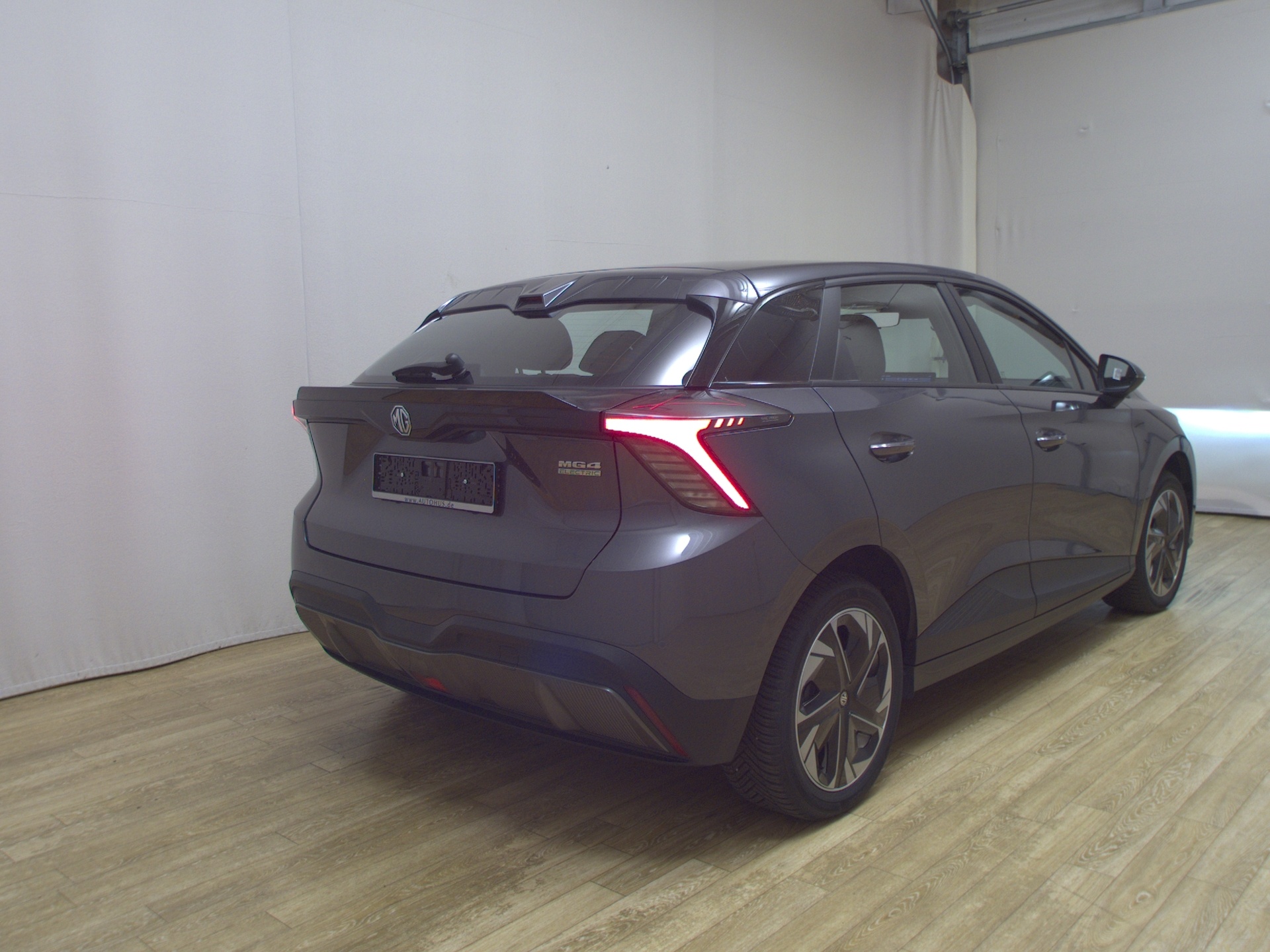 MG MG4 LED Shz ACC 4