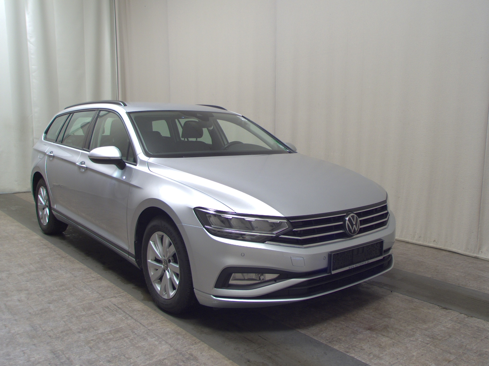 Volkswagen Passat Var. 2.0 TDI Navi LED RFK ACC SHZ 3