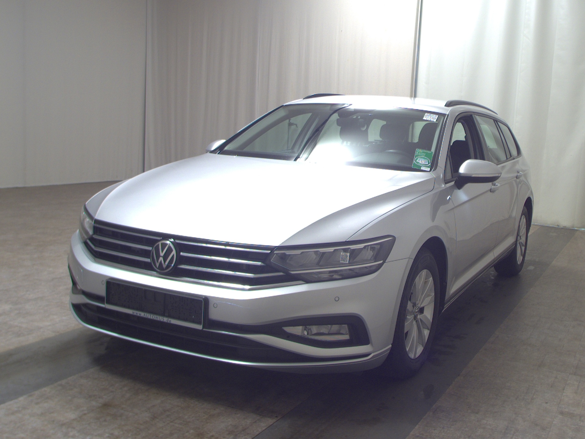 Volkswagen Passat Var. 2.0 TDI Navi LED RFK ACC SHZ 2