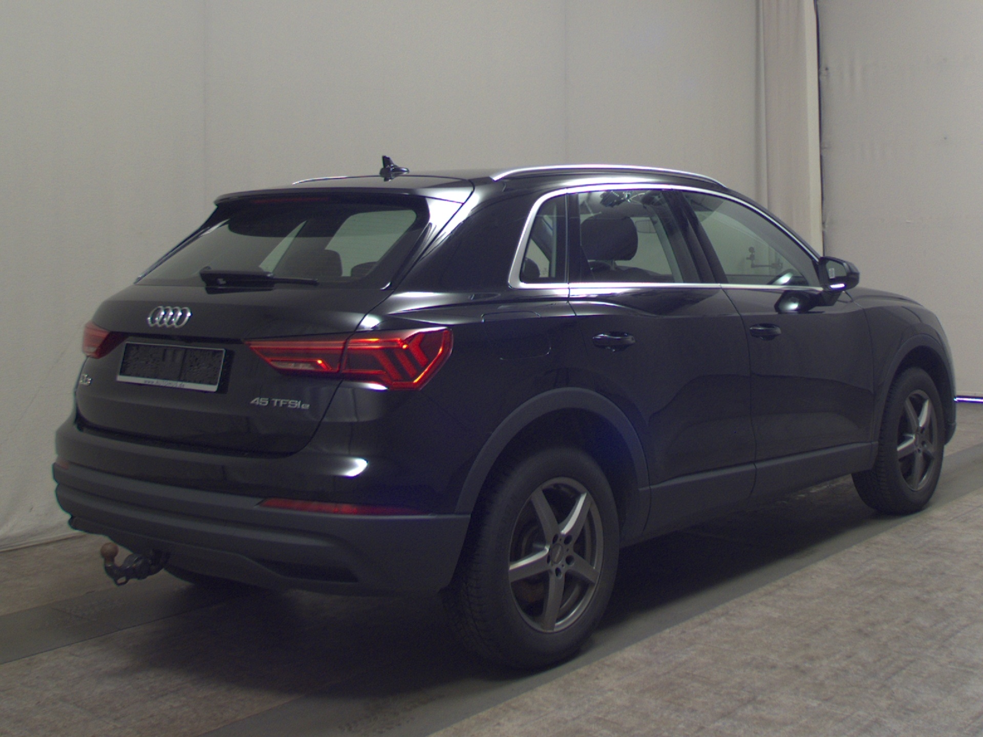 Audi Q3 45 TFSI e Navi virtual RfK LED ACC Sportsitze 4
