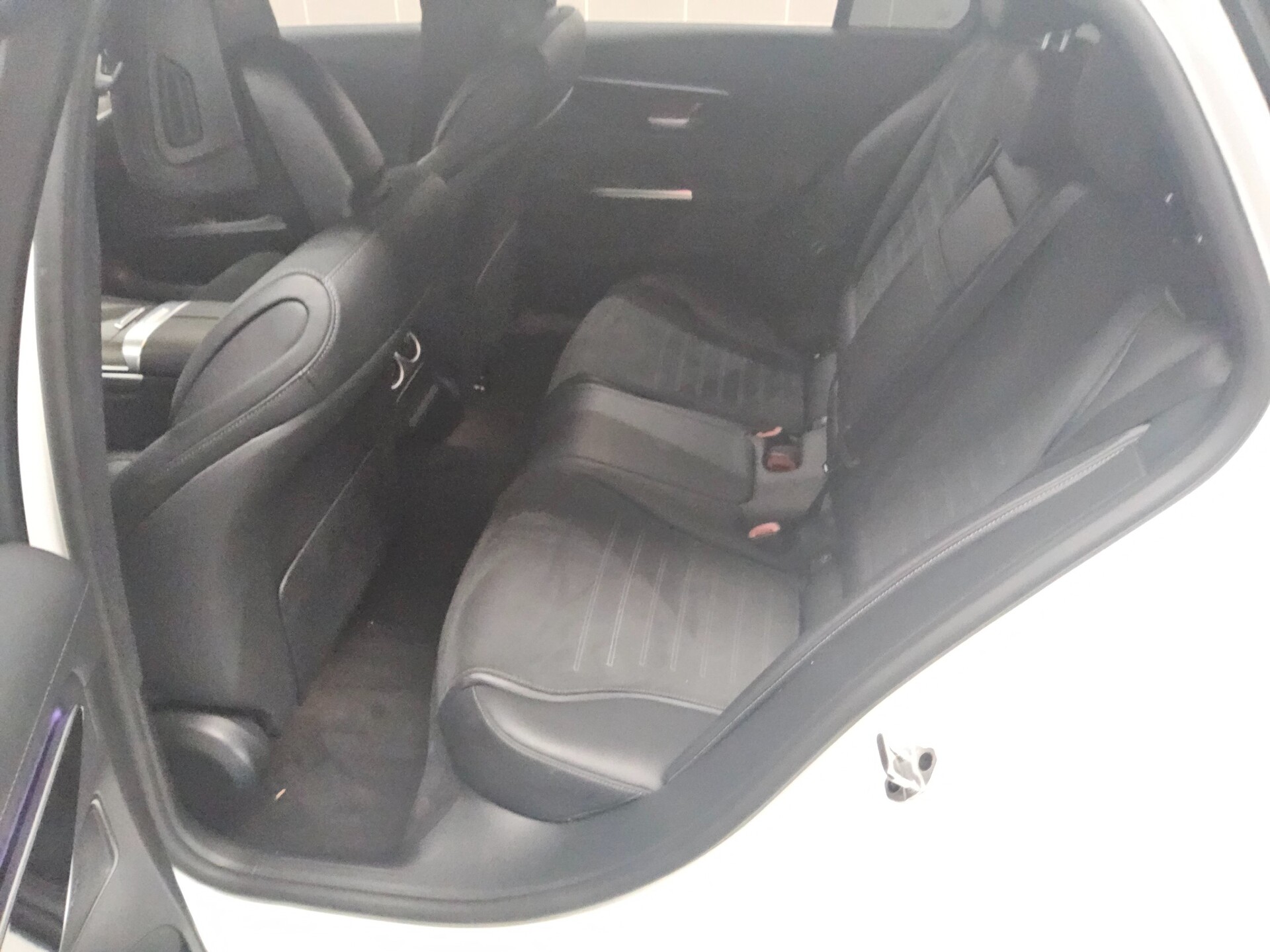 Mercedes-Benz C 300 T d AMG-Line Navi LED AHK Distronic+ 13