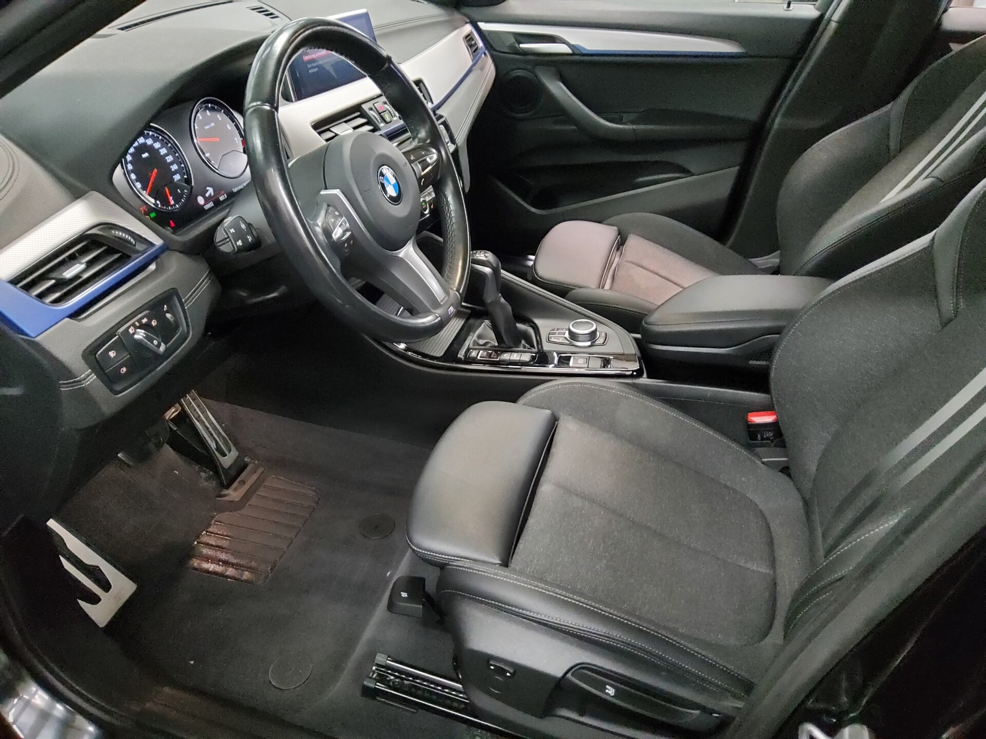 BMW X2 xDrive25e M-Sport Navi LED Kamera DA+ ACC 8