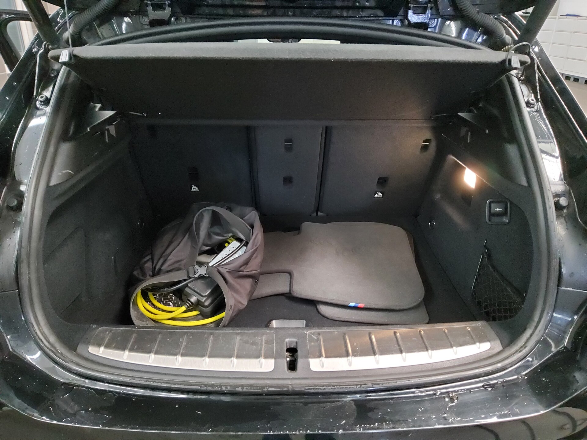 BMW X2 xDrive25e M-Sport Navi LED Kamera DA+ ACC 12