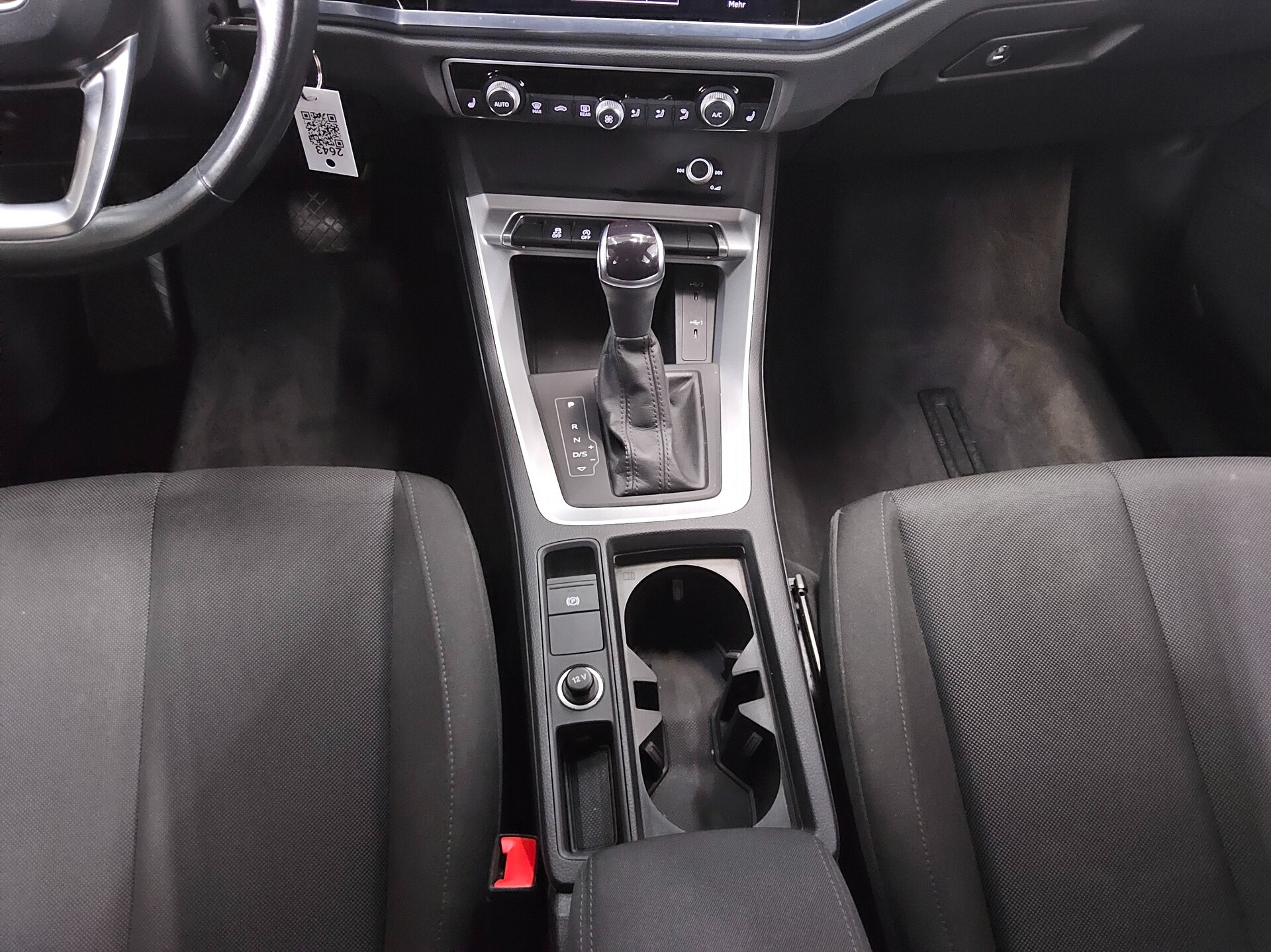 Audi Q3 35 TDI Navi virtual LED ACC PDC SHZ 6